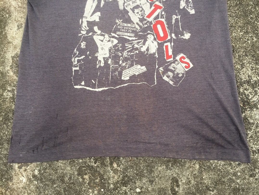 Band Tees × Seditionaries × Vintage thrased and faded Vintage Sex Pistol Shirt Size US L / EU 52-54 / 3 - 7 Thumbnail