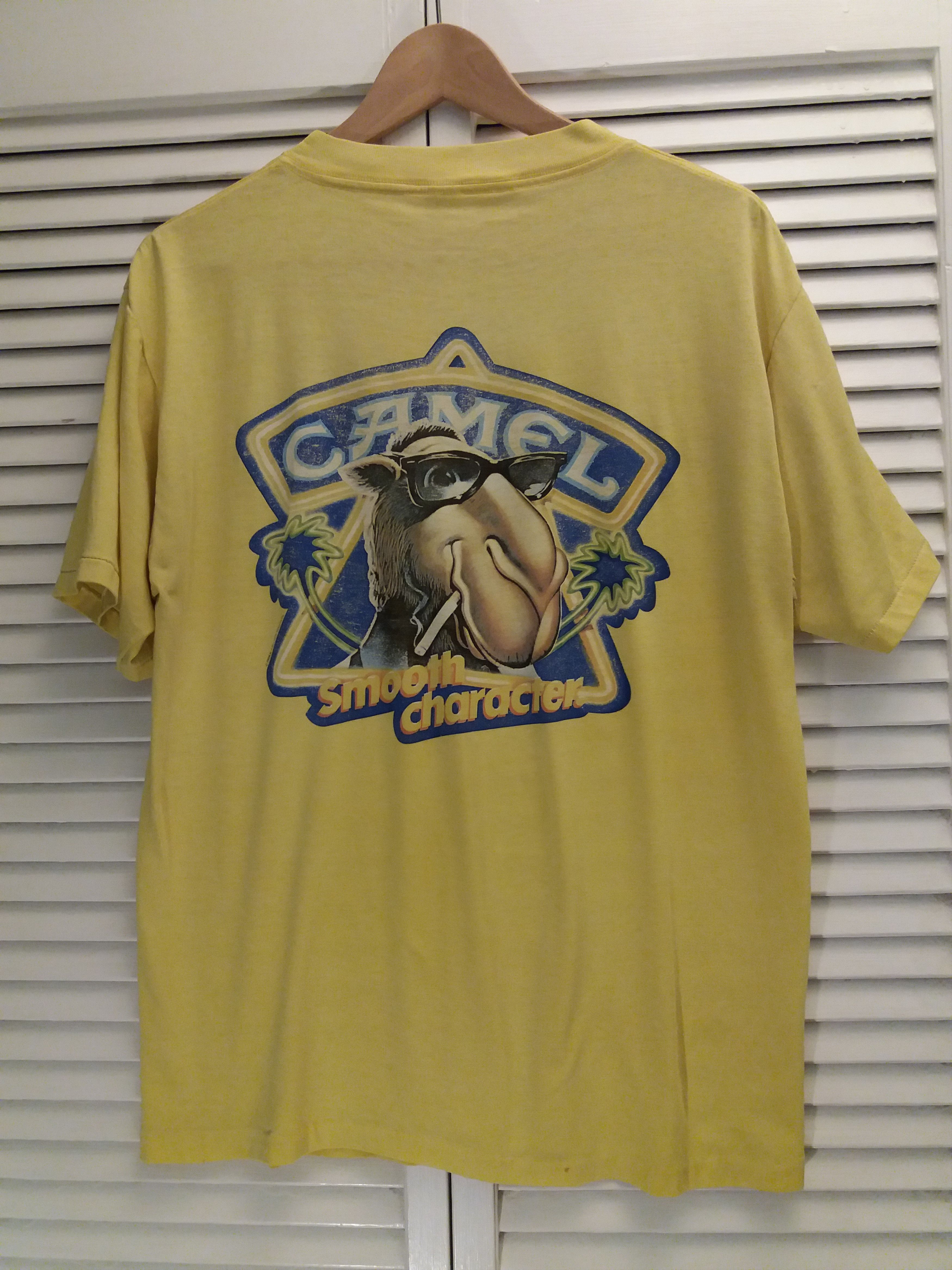 RARE 80s Vintage Joe Camel Cigarettes Print Pocket T-Shirt Fits Size Medium / Large 1989 RJ Reynolds Tobacco Summer Wear