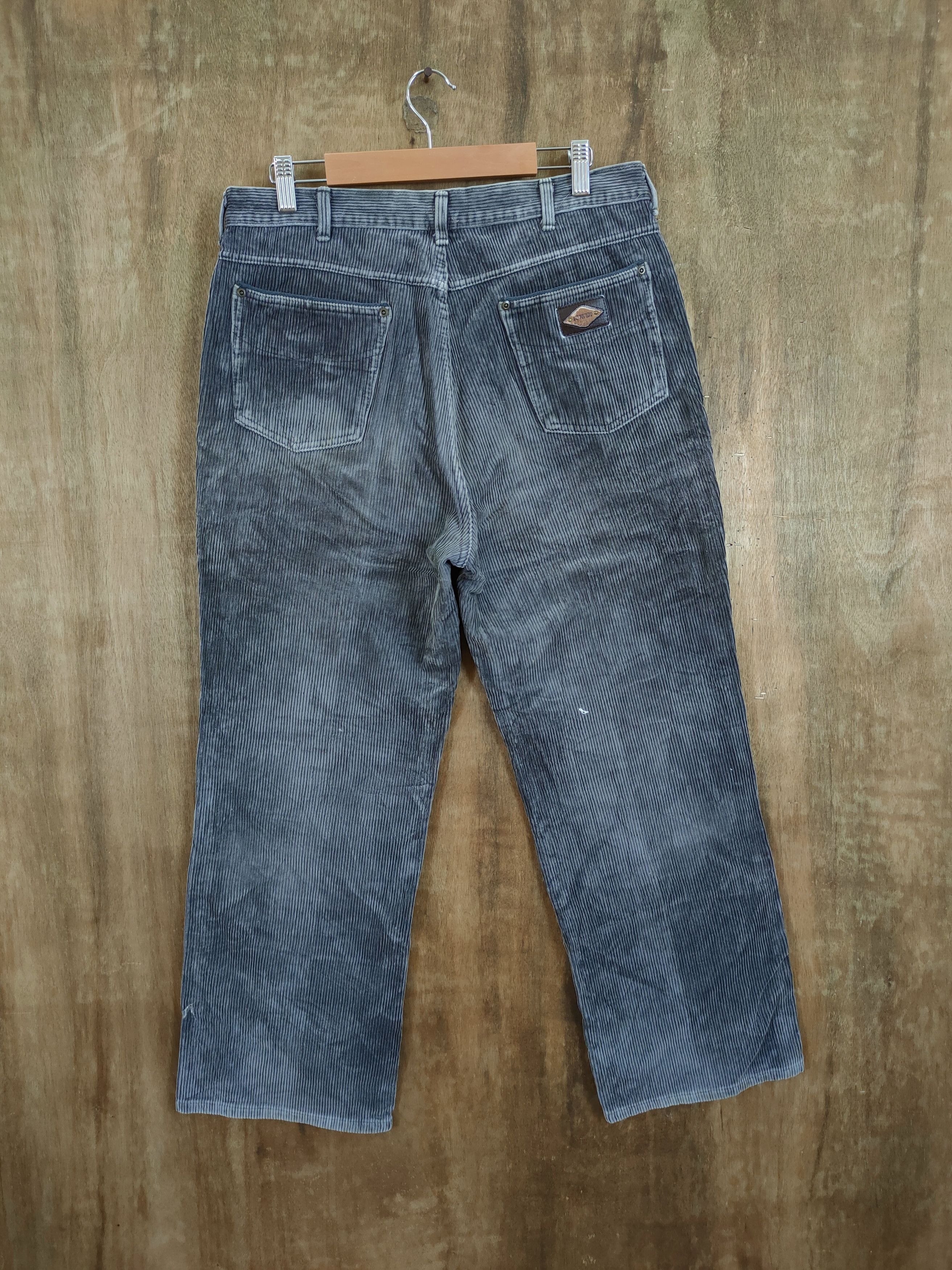 Edwin Edwin corduroy casual vintage pants #46-865 Size US 31 - 7 Thumbnail
