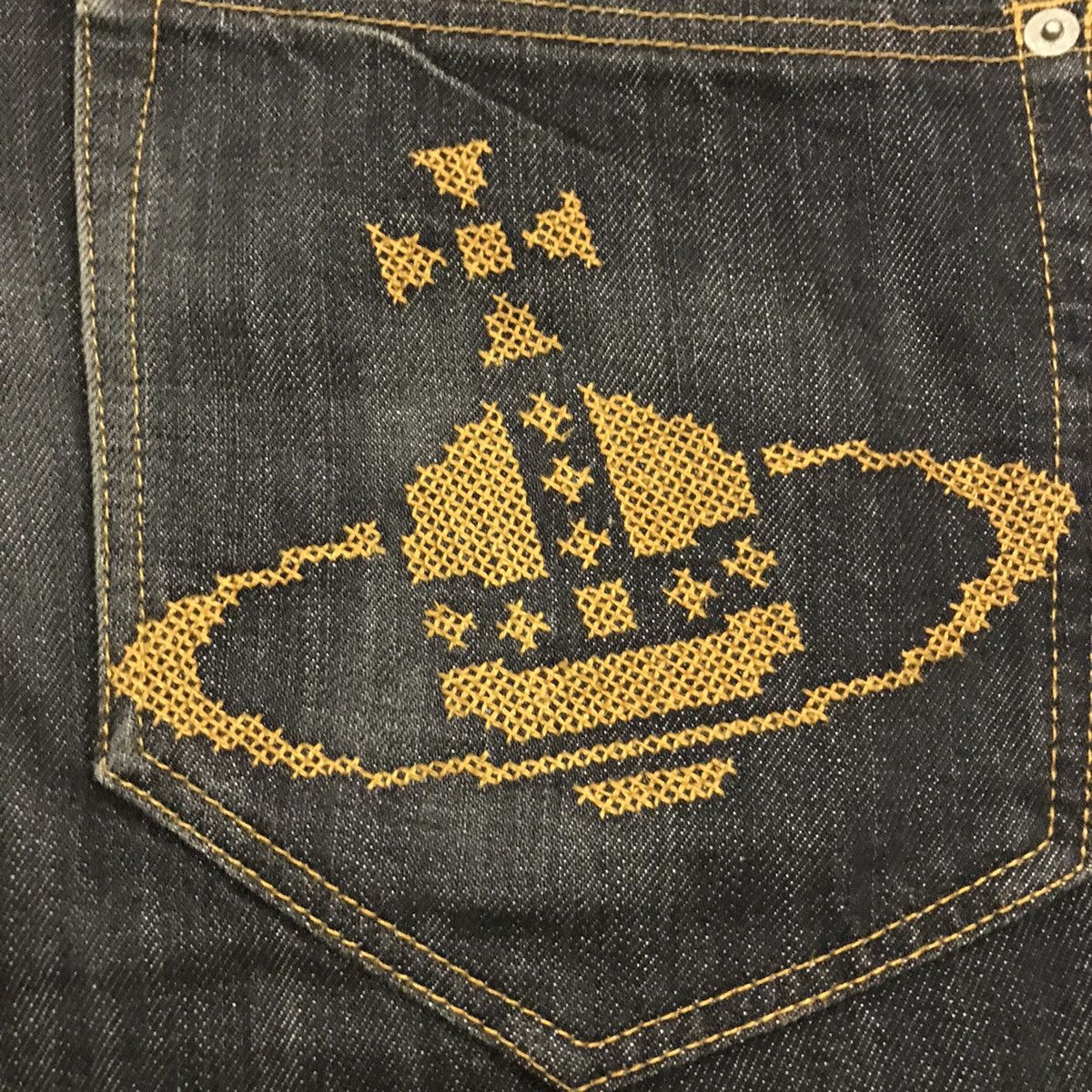 Vivienne Westwood Vivienne Westwood Big Logo Back Pocket Men Jeans Pants Size US 34 / EU 50 - 3 Thumbnail