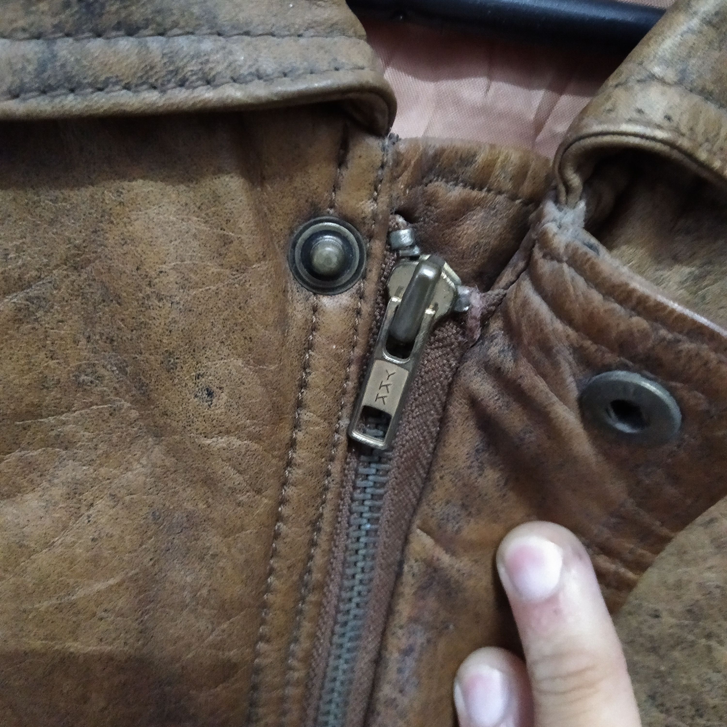 Leather A2 FLIGHT LEATHER BOMBERS JACKET (D488) Size US L / EU 52-54 / 3 - 2 Thumbnail
