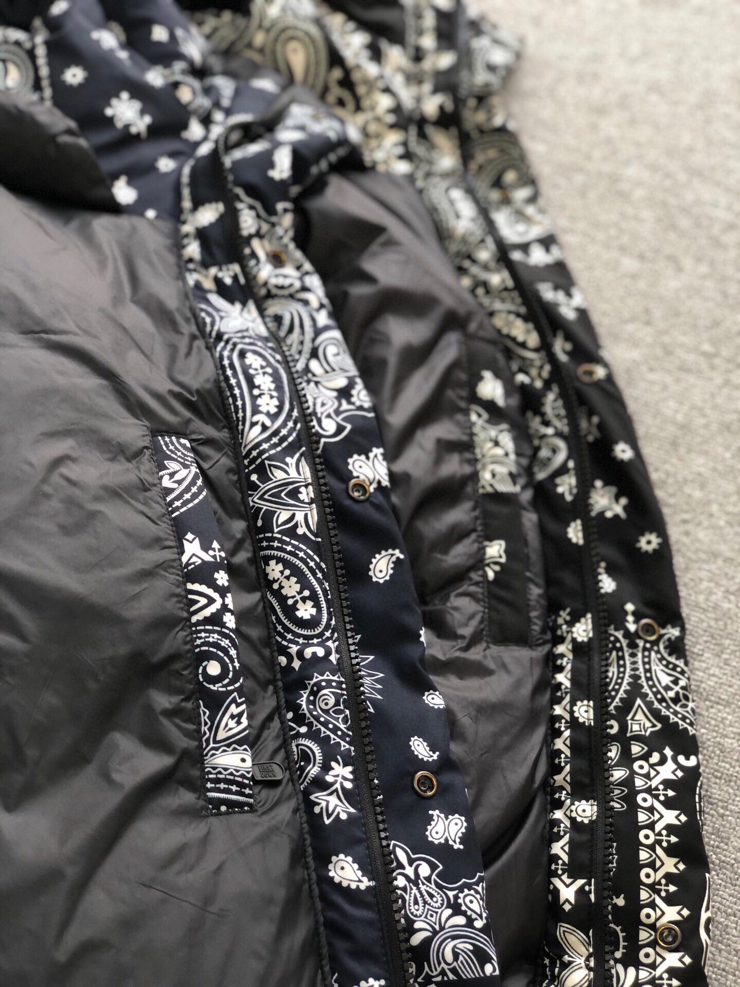 Japanese Brand PAISLEY BANDANA DOWN JACKET FIRST DOWN