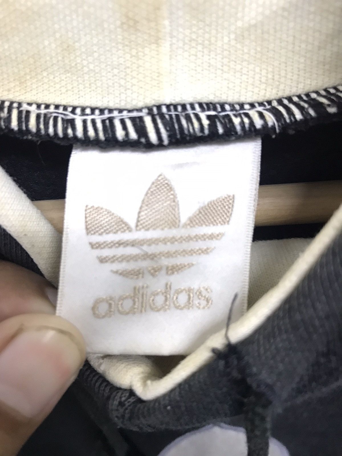 Adidas Vintage 90 Adidas Big Trefoil Descente Three Stripes Hoodie Size US L / EU 52-54 / 3 - 8 Thumbnail