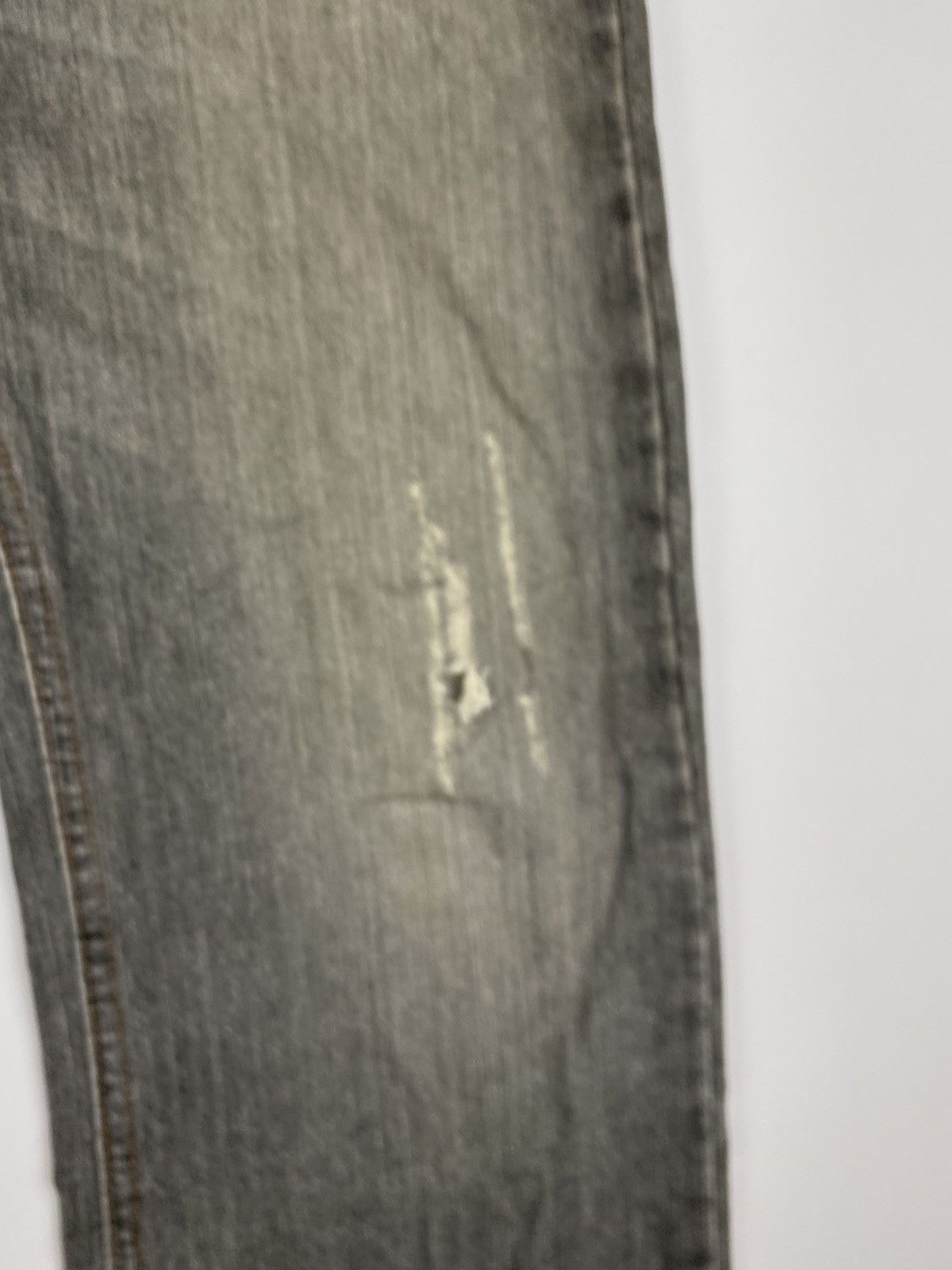 Burberry Vintage Light wash Burberry Distressed Denim jeans Size US 32 / EU 48 - 5 Thumbnail