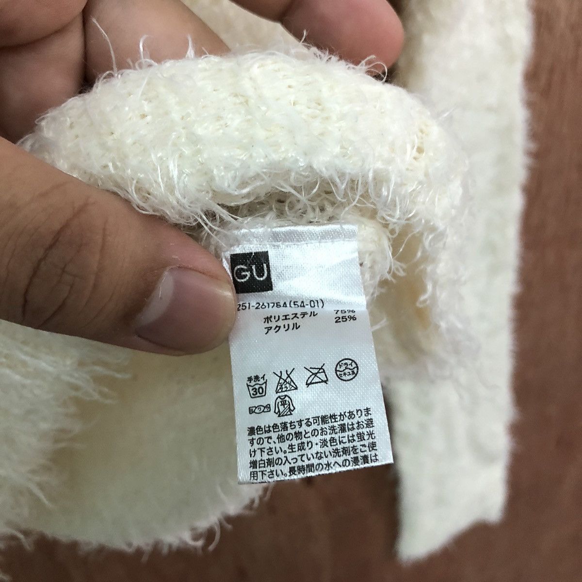 Homespun Knitwear × Japanese Brand × Vintage GU White Shagy Shaggy Fur Mohair Knitwear #6421 Size US S / EU 44-46 / 1 - 5 Thumbnail