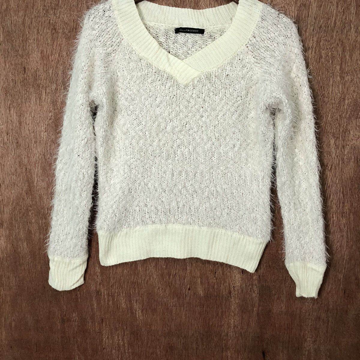 Aran Isles Knitwear Alicia Pageboy White Shag Shaggy Fur Mohair Knitwear #6410 Size US XS / EU 42 / 0 - 3 Thumbnail