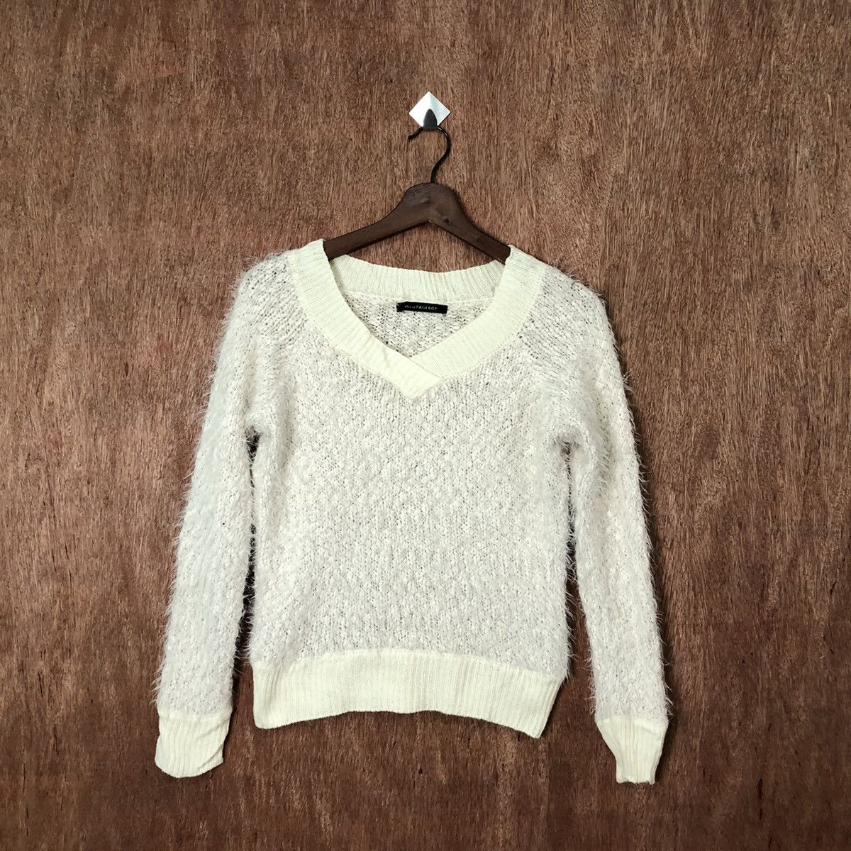 Aran Isles Knitwear Alicia Pageboy White Shag Shaggy Fur Mohair Knitwear #6410 Size US XS / EU 42 / 0 - 1 Thumbnail