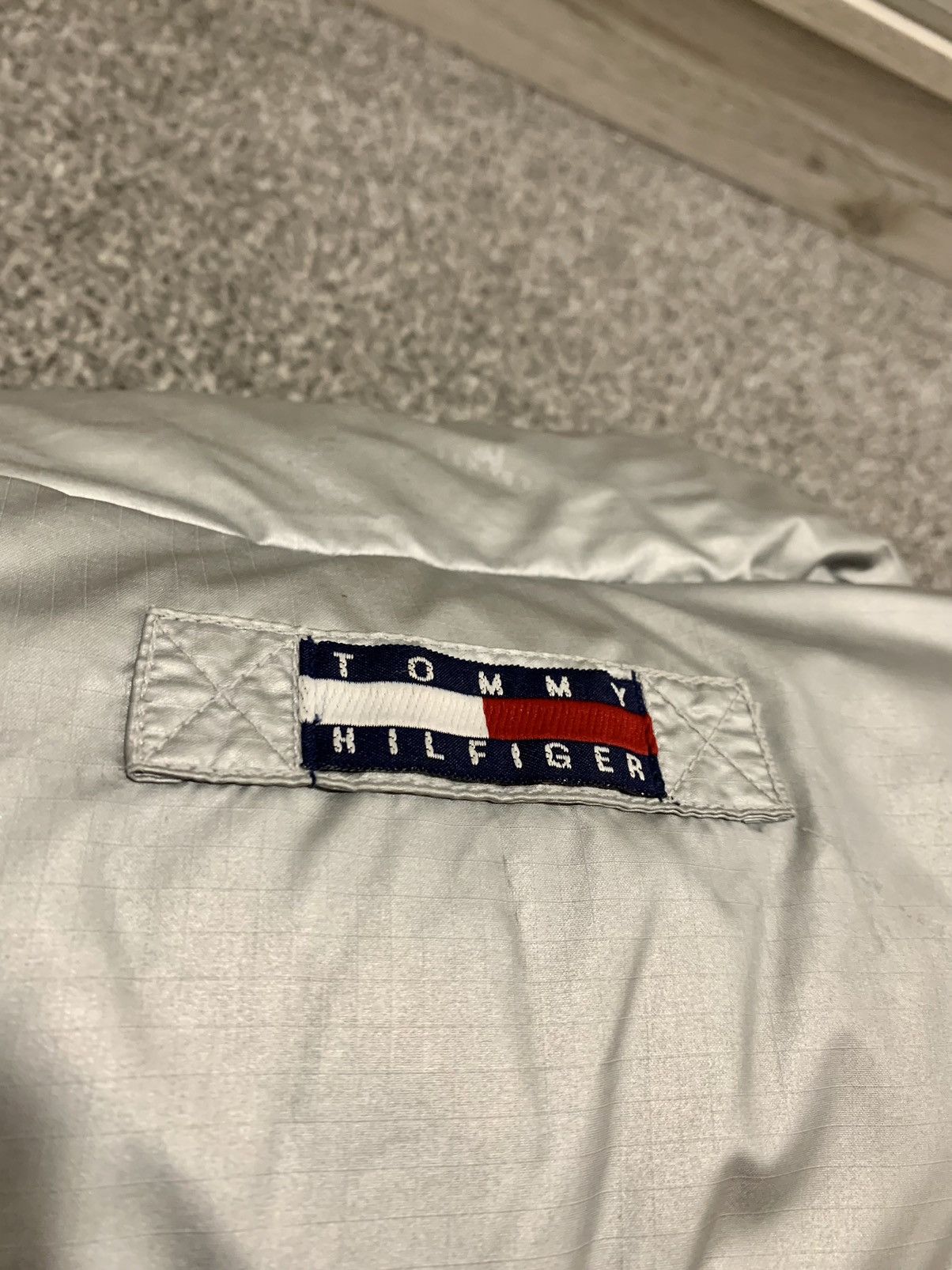 Tommy Hilfiger Vintage 90’s Tommy Hilfiger Puffer bomber jacket Size US M / EU 48-50 / 2 - 11 Thumbnail