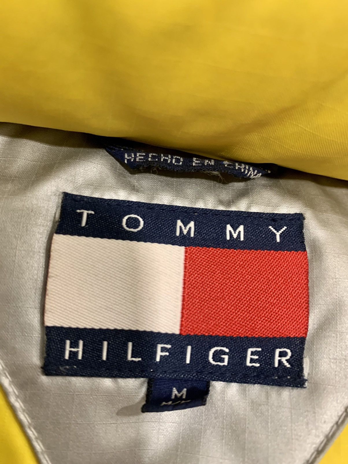 Tommy Hilfiger Vintage 90’s Tommy Hilfiger Puffer bomber jacket Size US M / EU 48-50 / 2 - 9 Thumbnail
