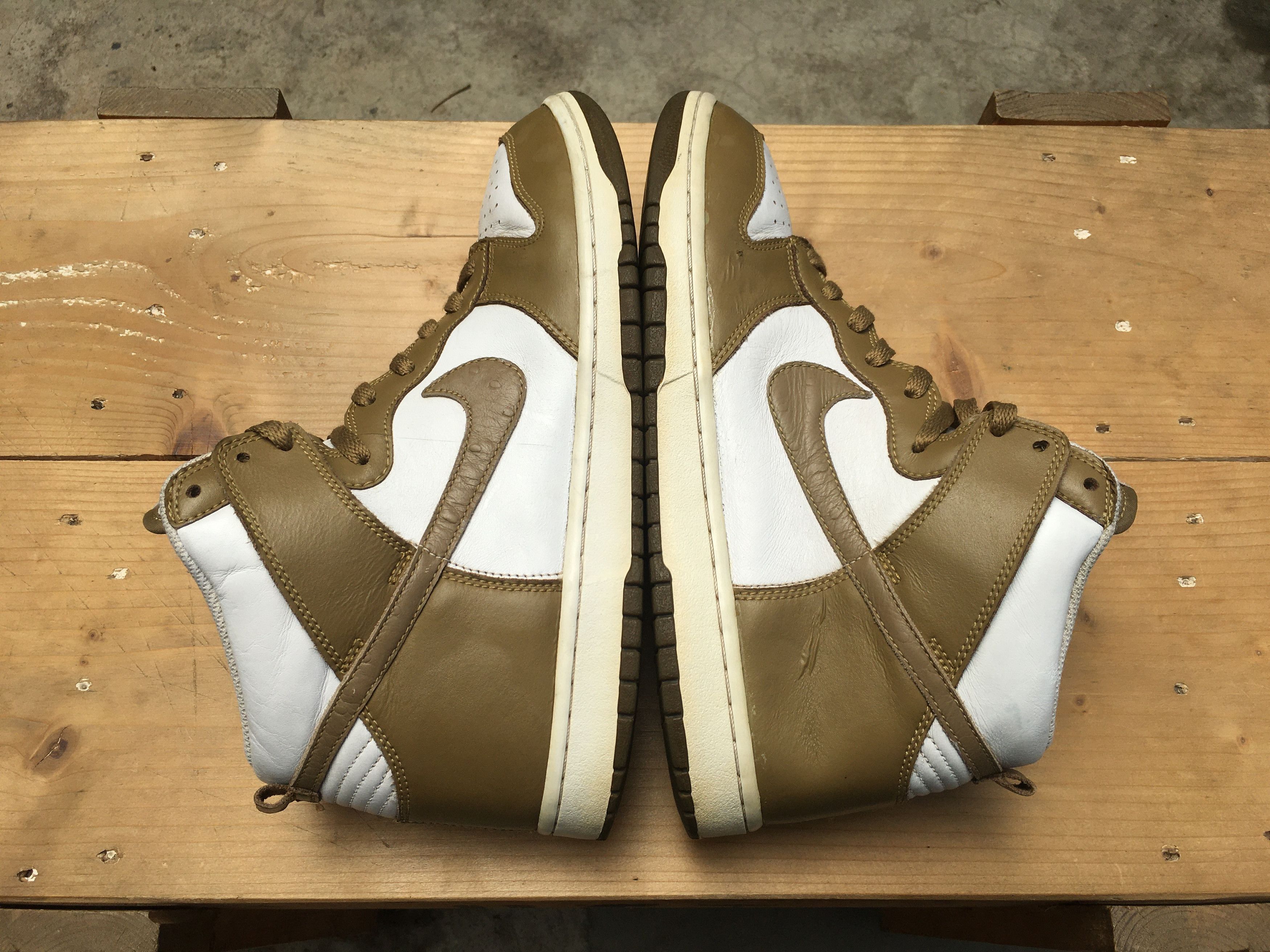 Nike 🔥 Nike Dunk High Ostrich Swoosh Pack Brown Kelp 2010 Size US 10 / EU 43 - 18 Thumbnail
