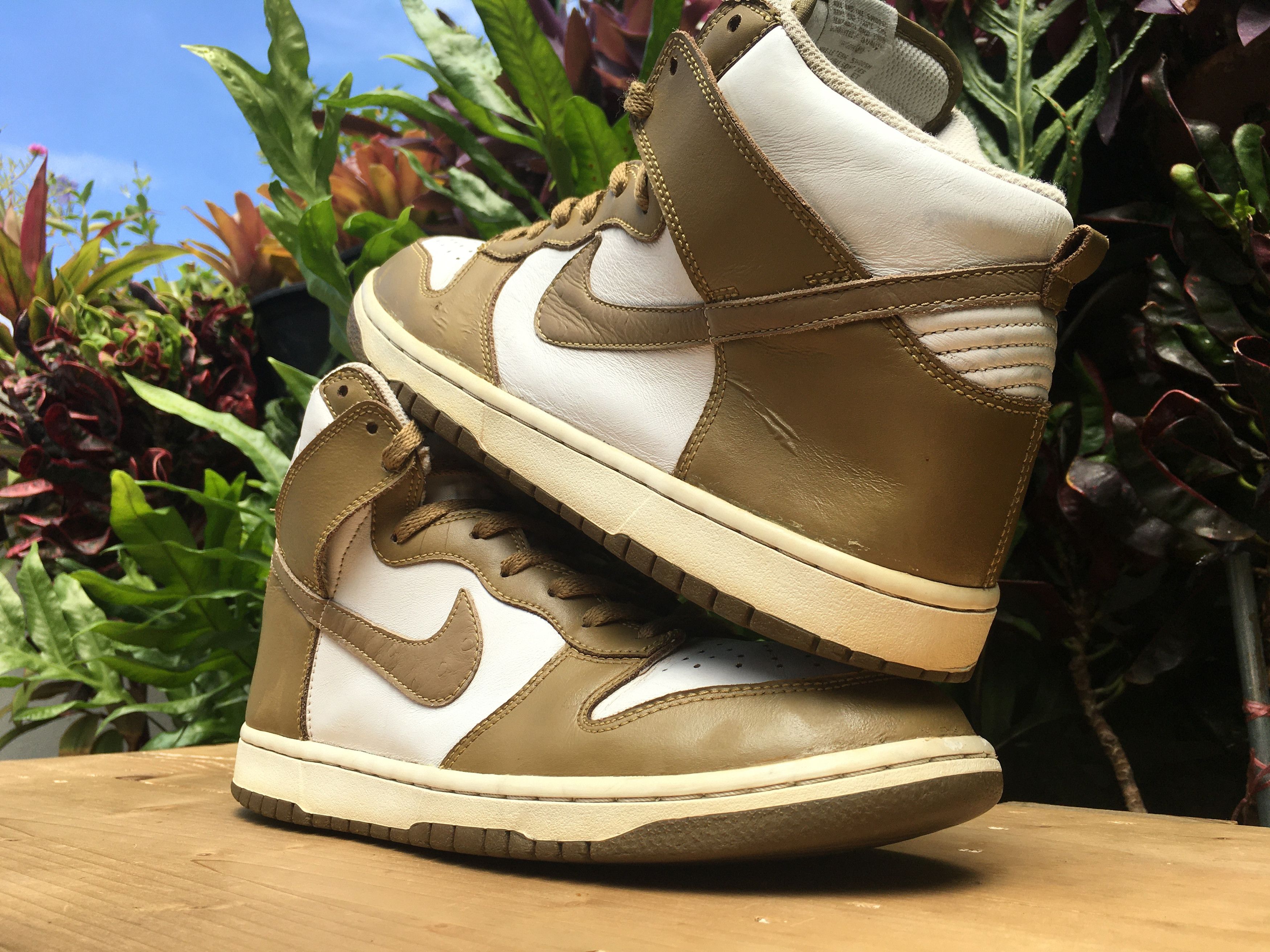 Nike 🔥 Nike Dunk High Ostrich Swoosh Pack Brown Kelp 2010 Size US 10 / EU 43 - 3 Thumbnail