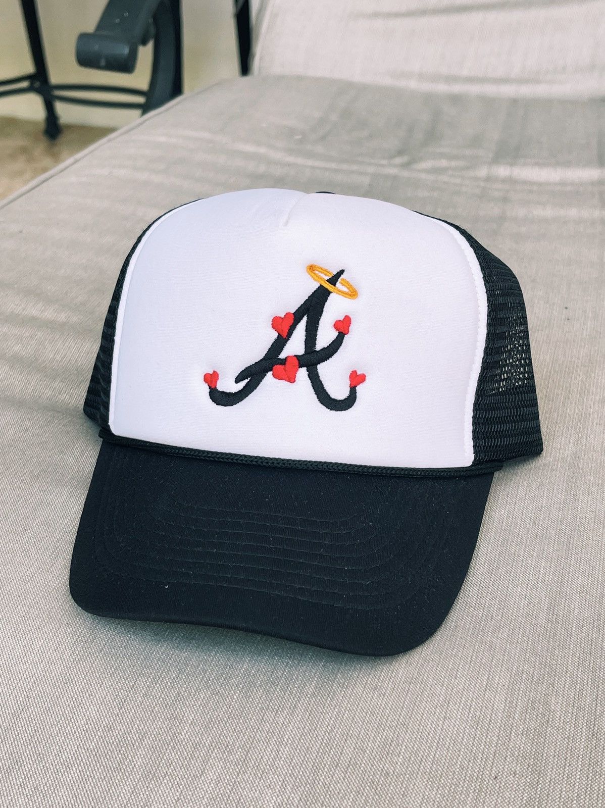 Hype Lost Love NYC Atlanta Braves Heart Trucker Snapback Hat | Grailed