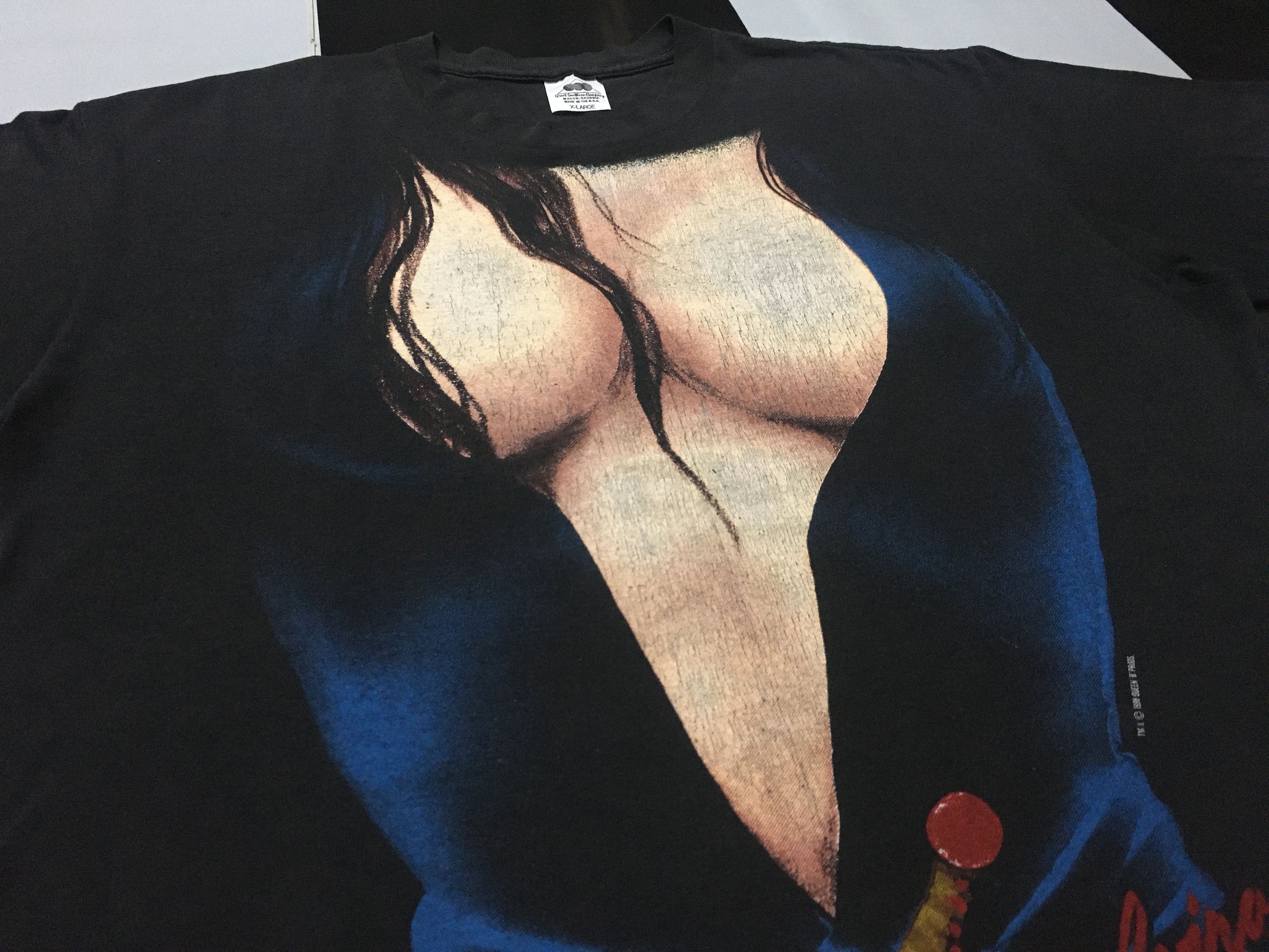 Vintage Vintage Elvira Shirt 1988 Mistress Of The Dark Full Printed Size US XL / EU 56 / 4 - 3 Thumbnail