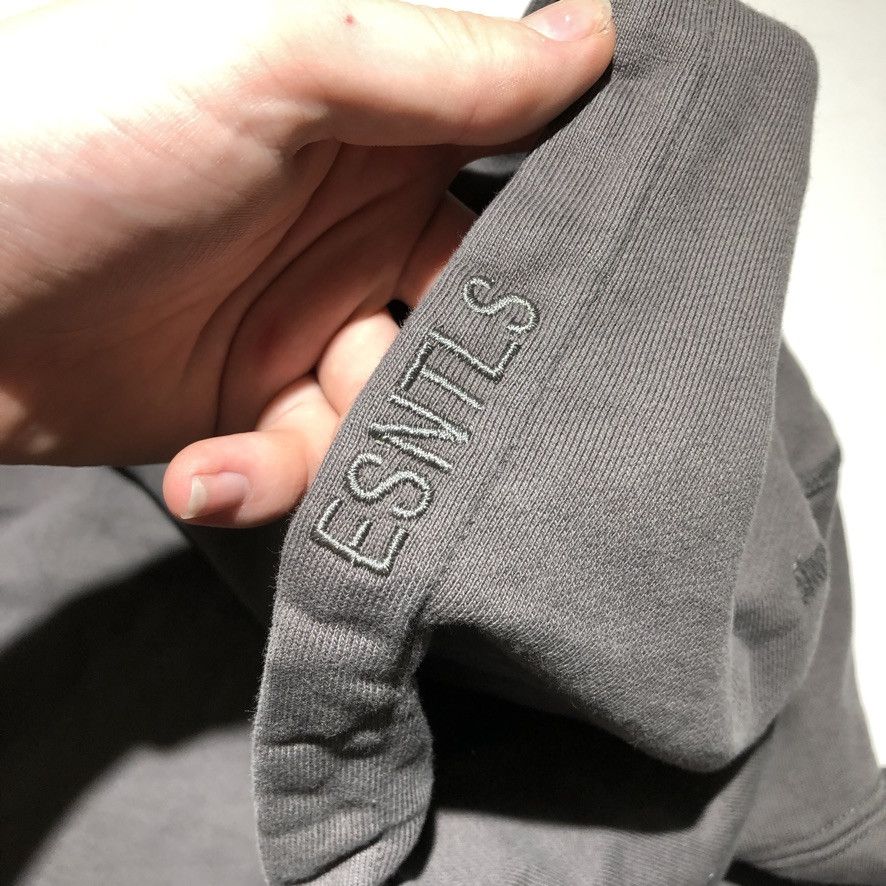 Japanese Brand Esntls Thick Grey Street Wear Essential Hoodie Size US S / EU 44-46 / 1 - 3 Thumbnail