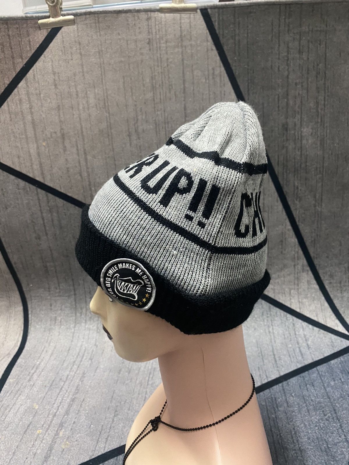 Johnny associates Cheer Up Design Beanie hat