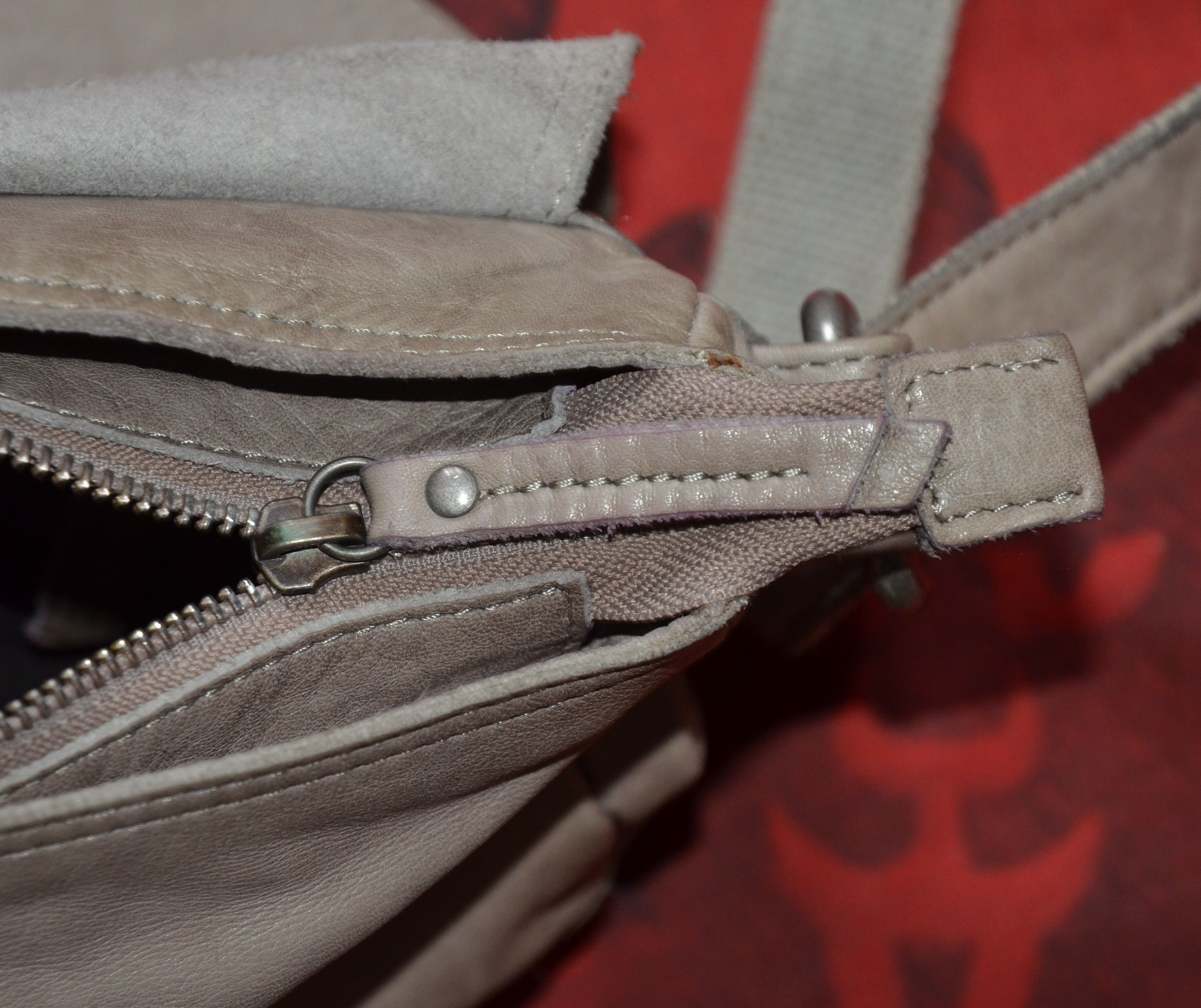 Leather Varese Women Leather Messenger Bag Beige LuxuryBrand Casual Size ONE SIZE - 7 Thumbnail