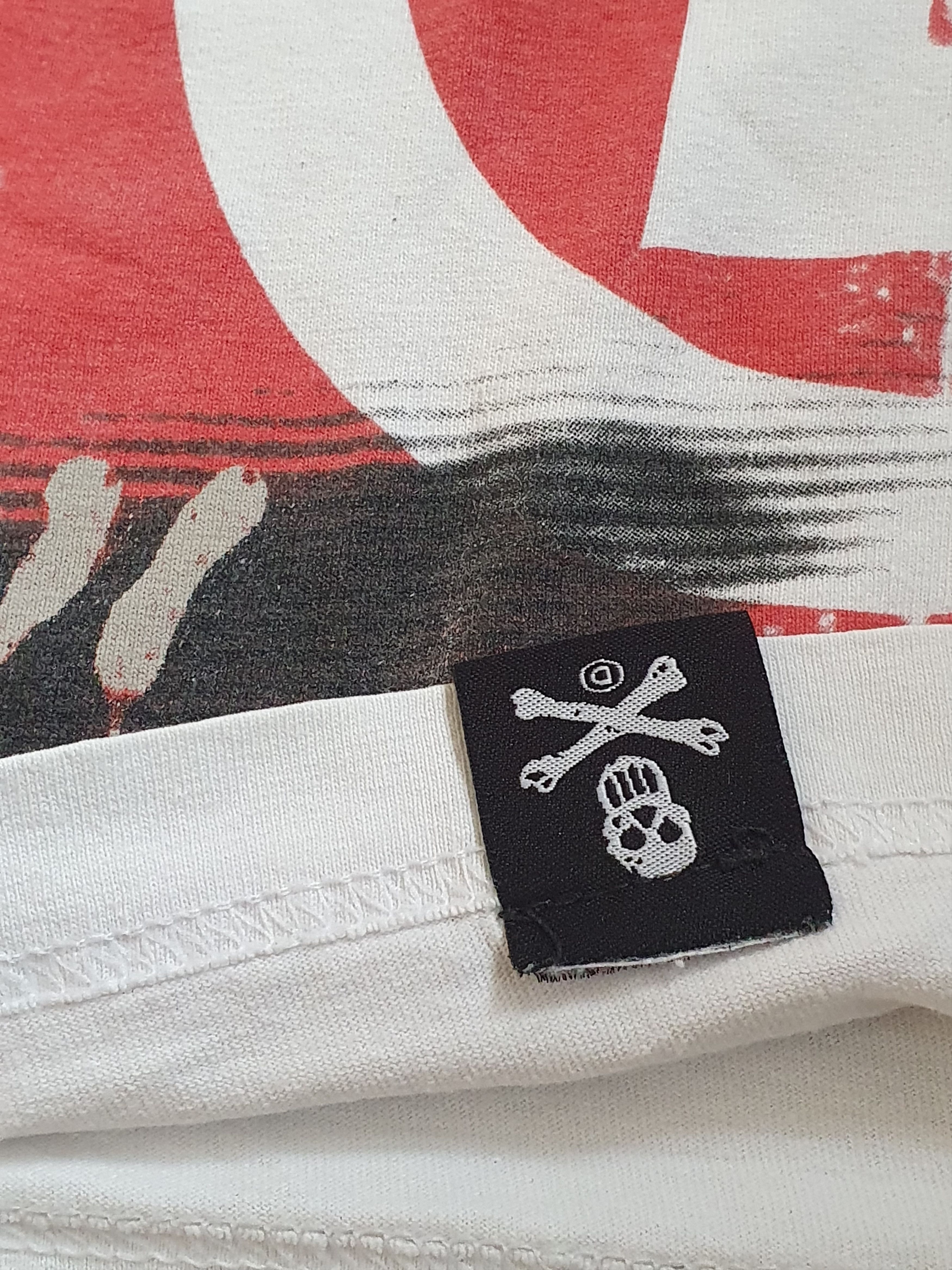 Dissizit Dissizit Graphitty Liberty or Death graffiti tags tee,sz L Size US L / EU 52-54 / 3 - 7 Thumbnail