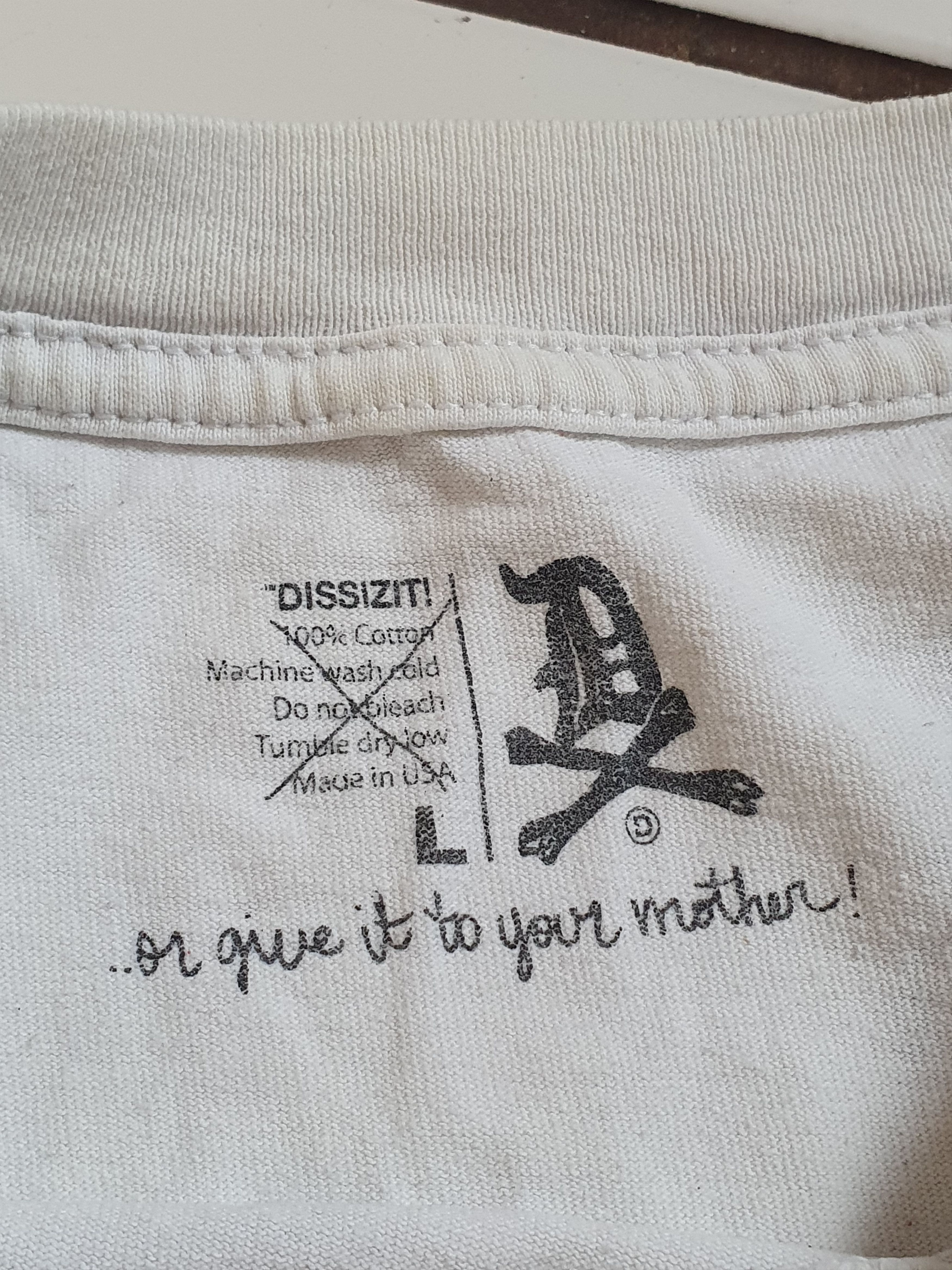 Dissizit Dissizit Graphitty Liberty or Death graffiti tags tee,sz L Size US L / EU 52-54 / 3 - 9 Thumbnail