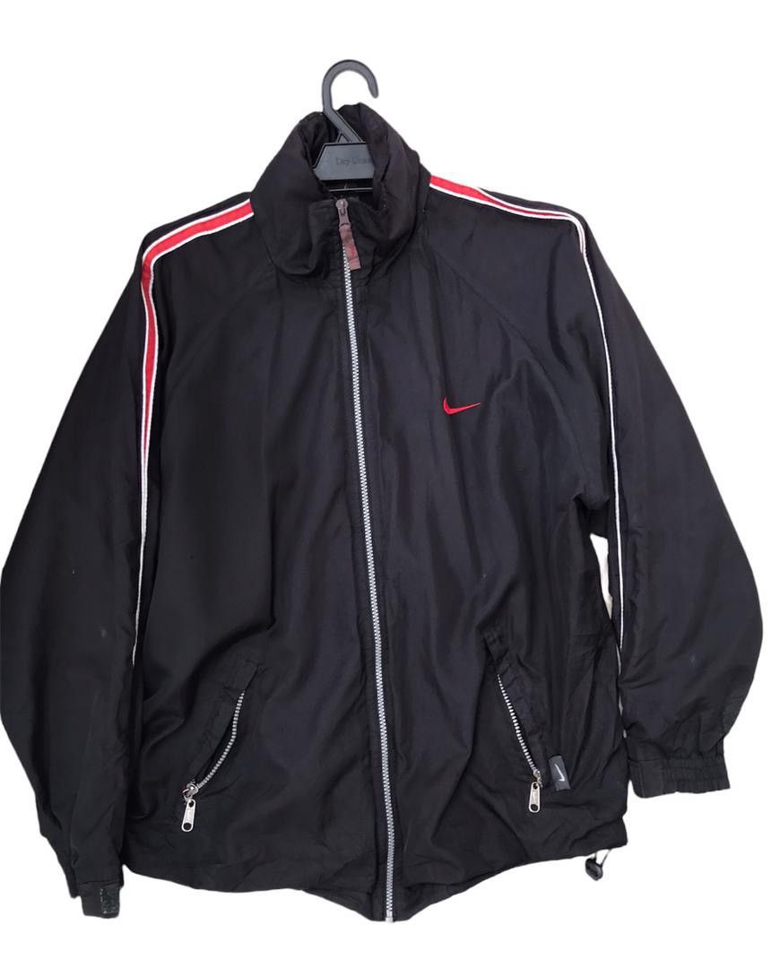 Vintage 90’s NIKE SPELLOUT AT BACK