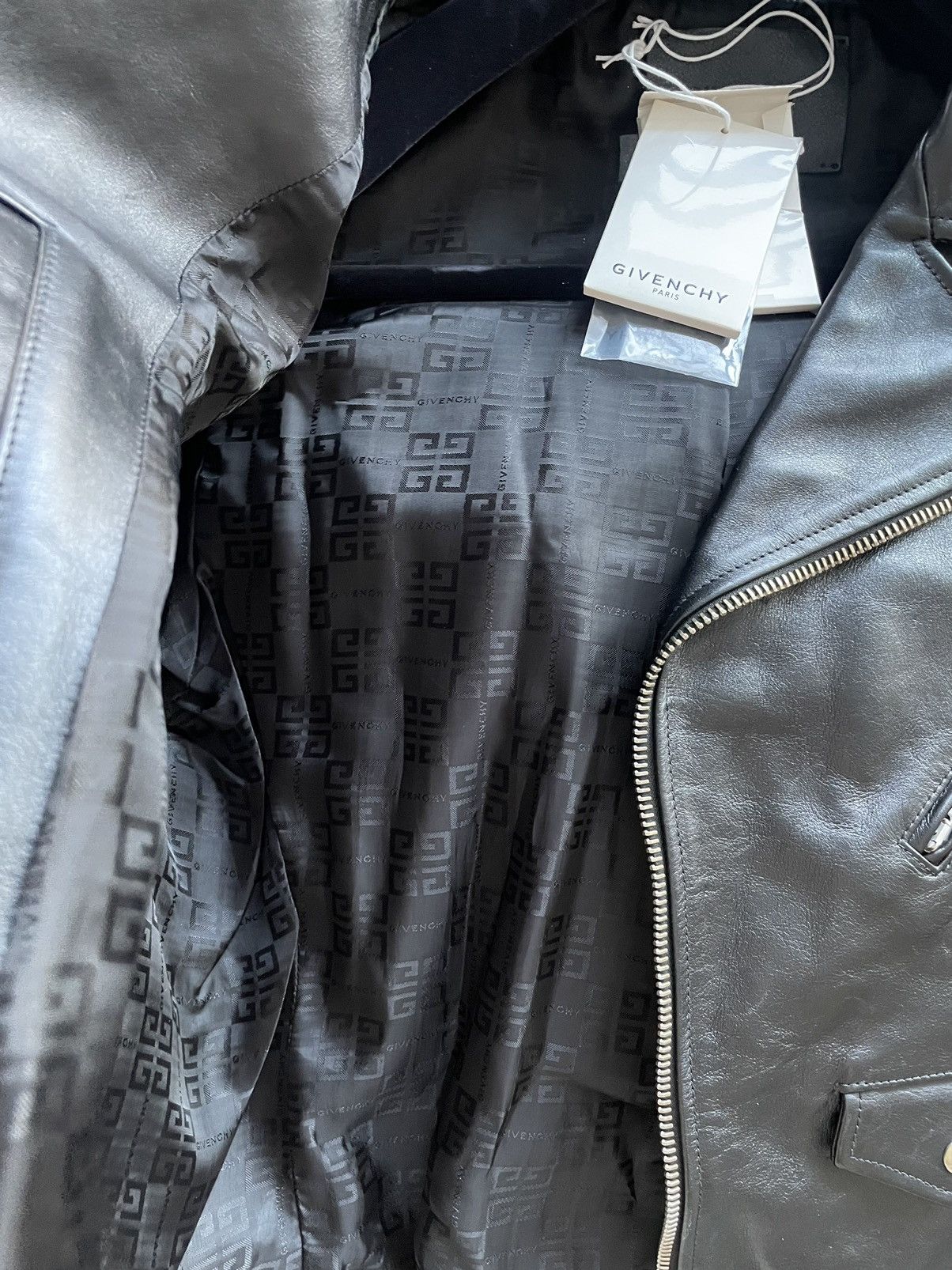 Givenchy RARE $5,500 Value Runway Givenchy DiSTRESSED Leather jacket Size US L / EU 52-54 / 3 - 14 Thumbnail