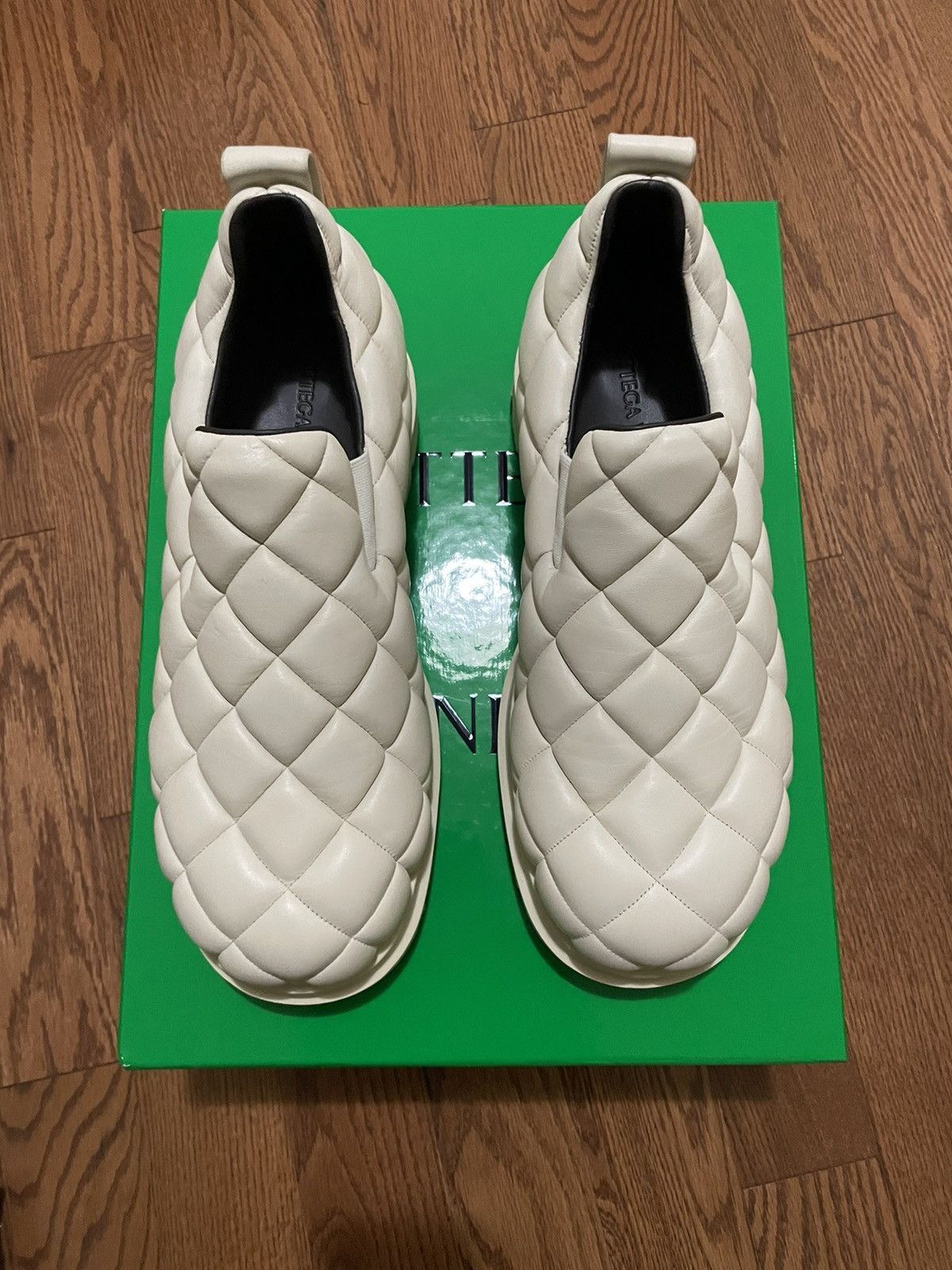 Bottega Veneta Bottega Venetta Quilted Lambskin Mule Wax Size US 10 / EU 43 - 4 Thumbnail