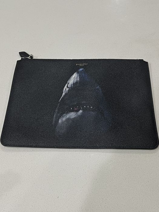 Givenchy best sale shark clutch