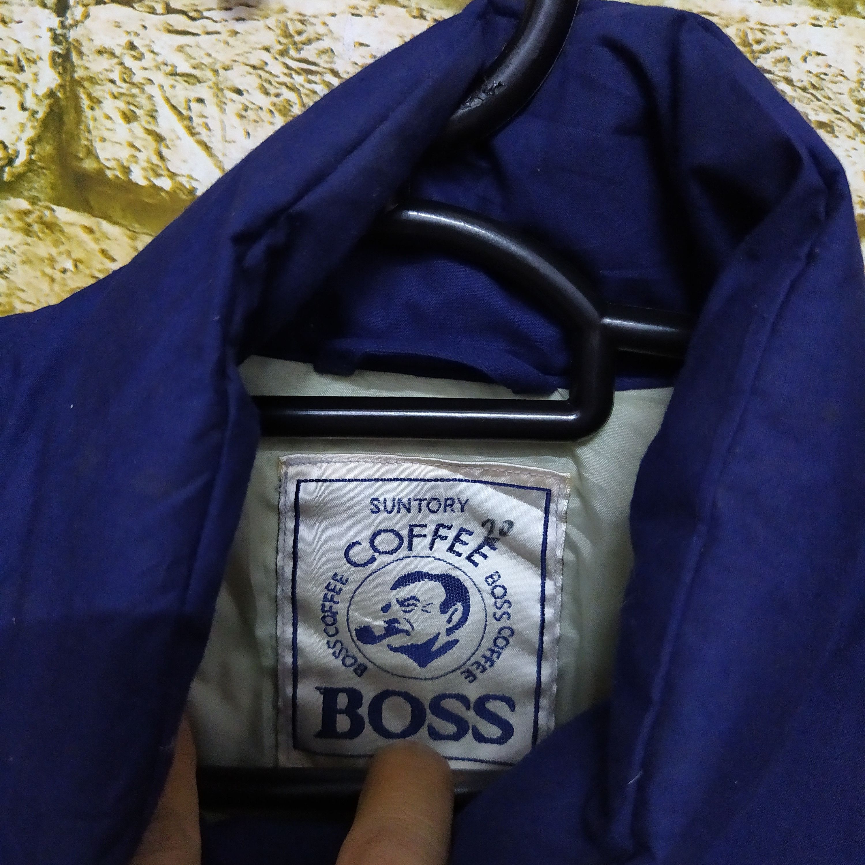 Japanese Brand SUNTORY COFFEE BOSS PUFFLE JACKET EMBROIDERRED (D509) Size US M / EU 48-50 / 2 - 3 Thumbnail