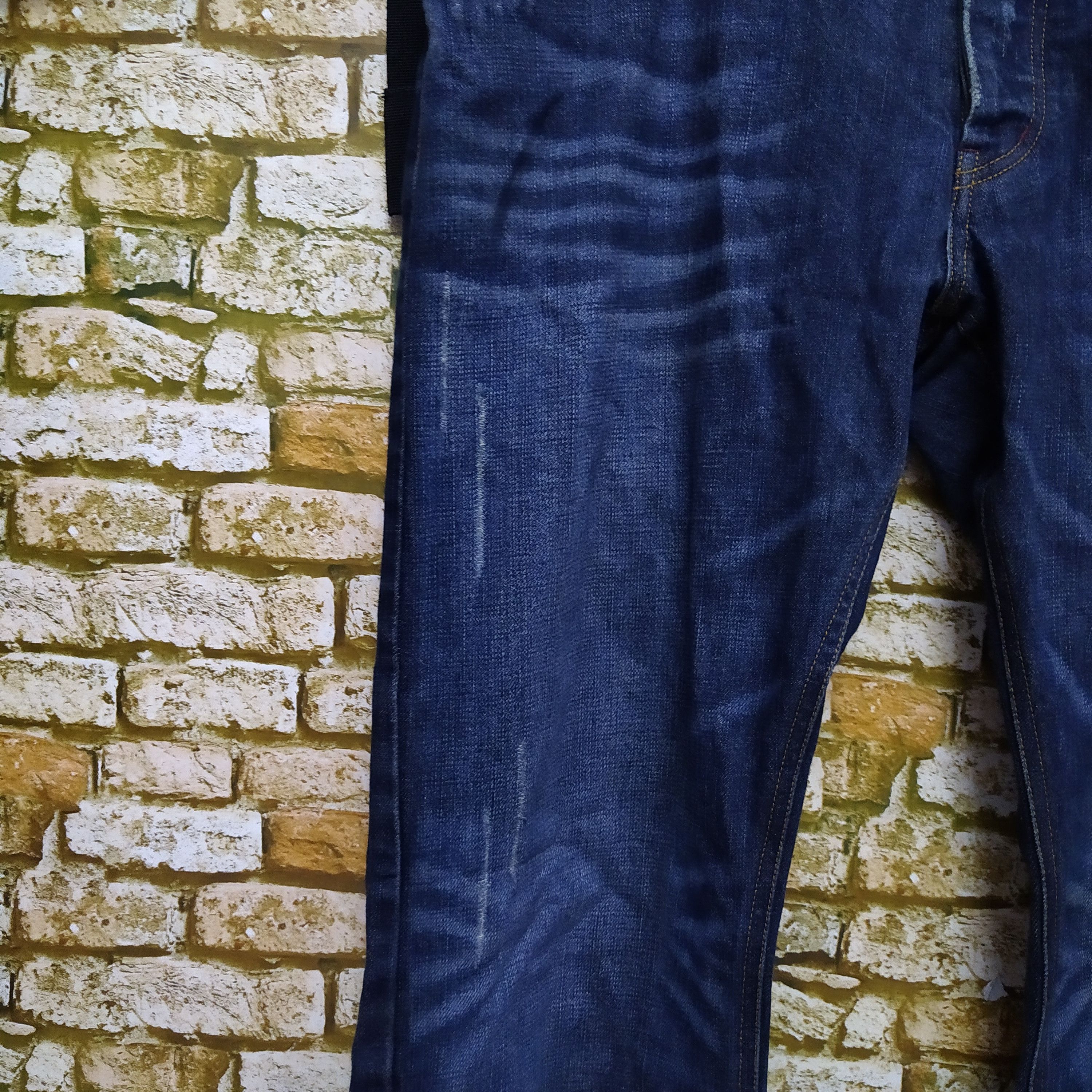 Burberry BURBERRY DISTRESSED DENIM NOVA CHECK (D510) W35 Size US 35 - 4 Thumbnail