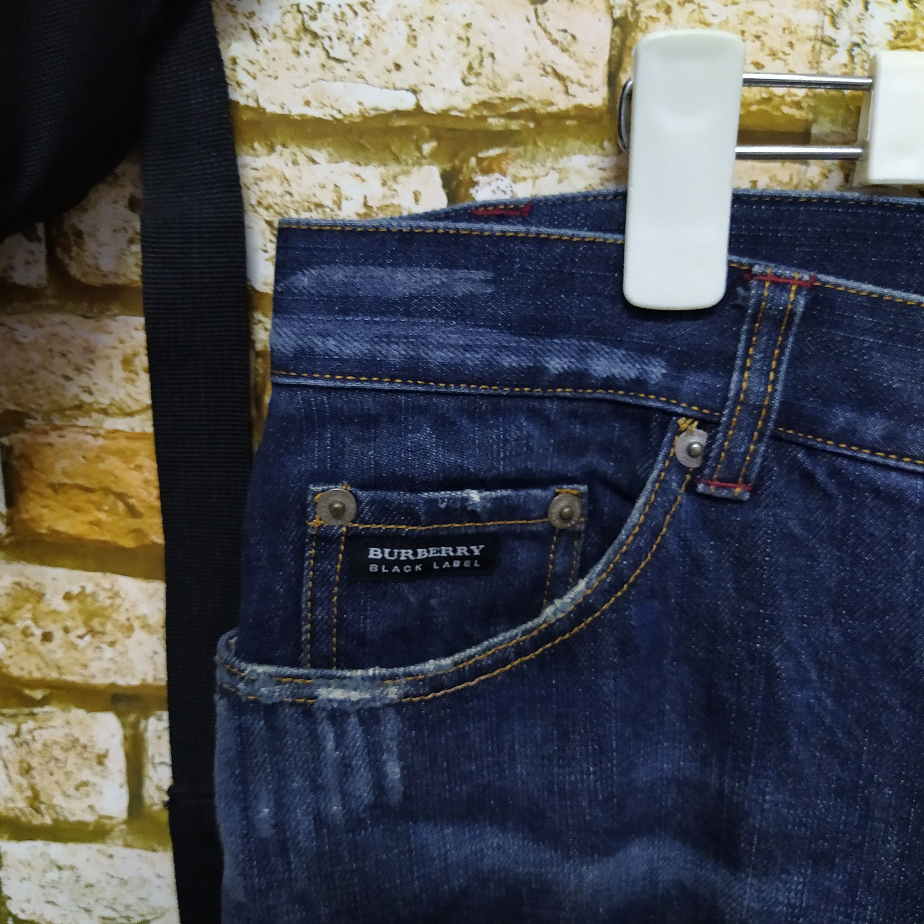 Burberry BURBERRY DISTRESSED DENIM NOVA CHECK (D510) W35 Size US 35 - 7 Thumbnail