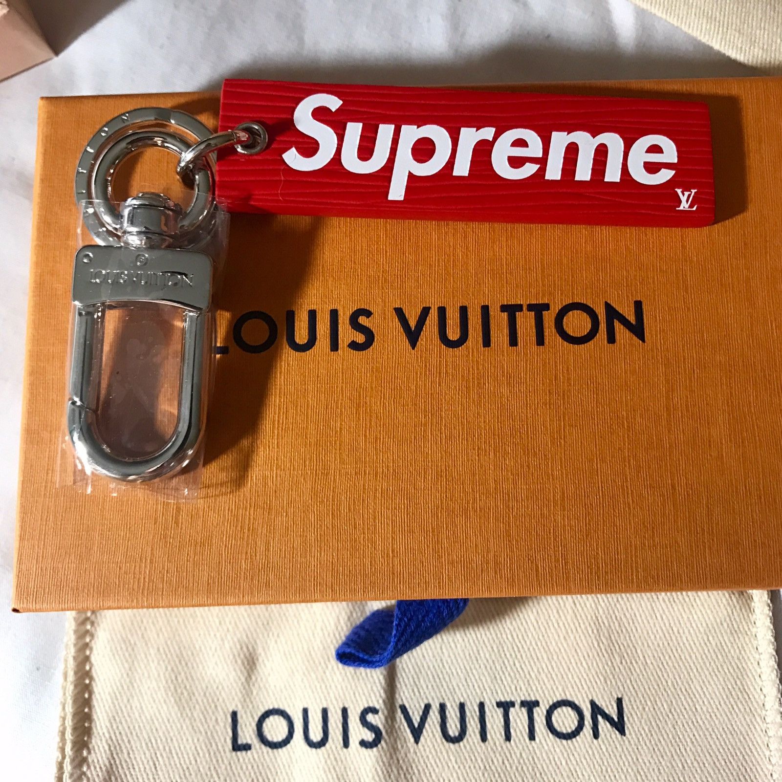 Louis Vuitton, Supreme Downtown Tab Key Holder