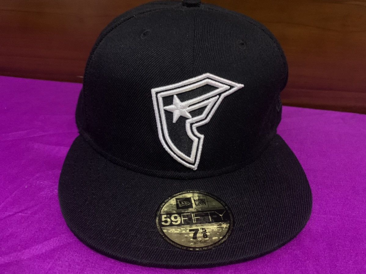 Famous stars and straps hats clearance