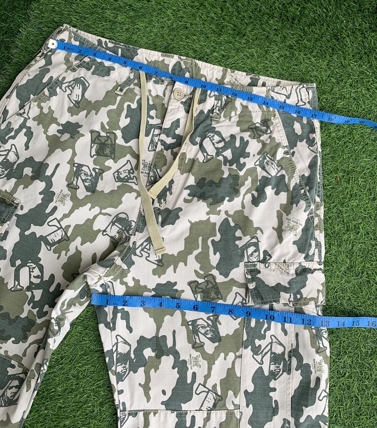 Japanese Brand Japanese Brand Multiple Pocket Printed Cargo Pant Size US 34 / EU 50 - 18 Thumbnail
