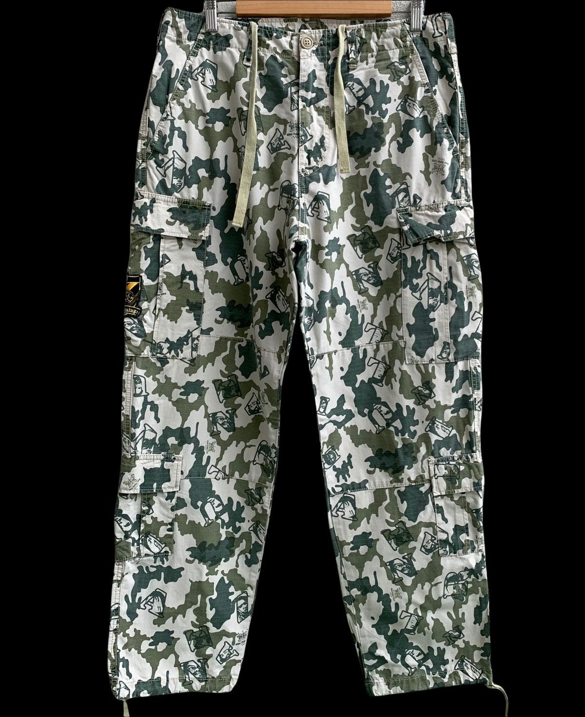 Japanese Brand Japanese Brand Multiple Pocket Printed Cargo Pant Size US 34 / EU 50 - 1 Thumbnail
