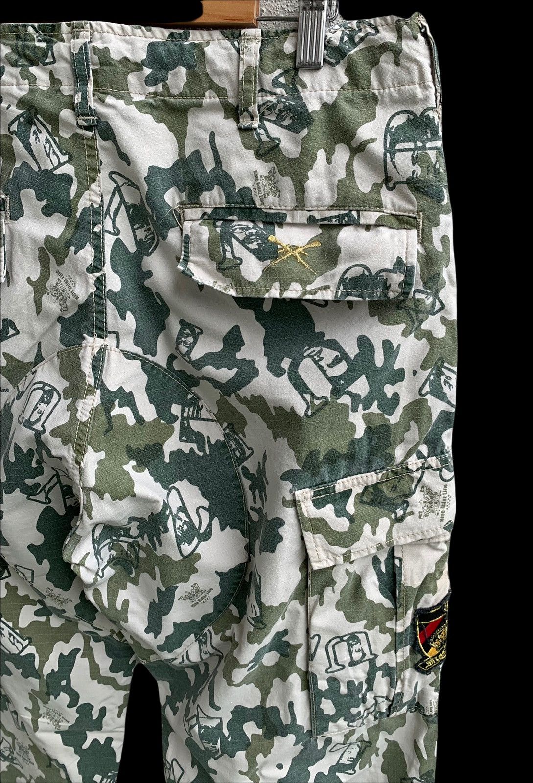 Japanese Brand Japanese Brand Multiple Pocket Printed Cargo Pant Size US 34 / EU 50 - 14 Thumbnail