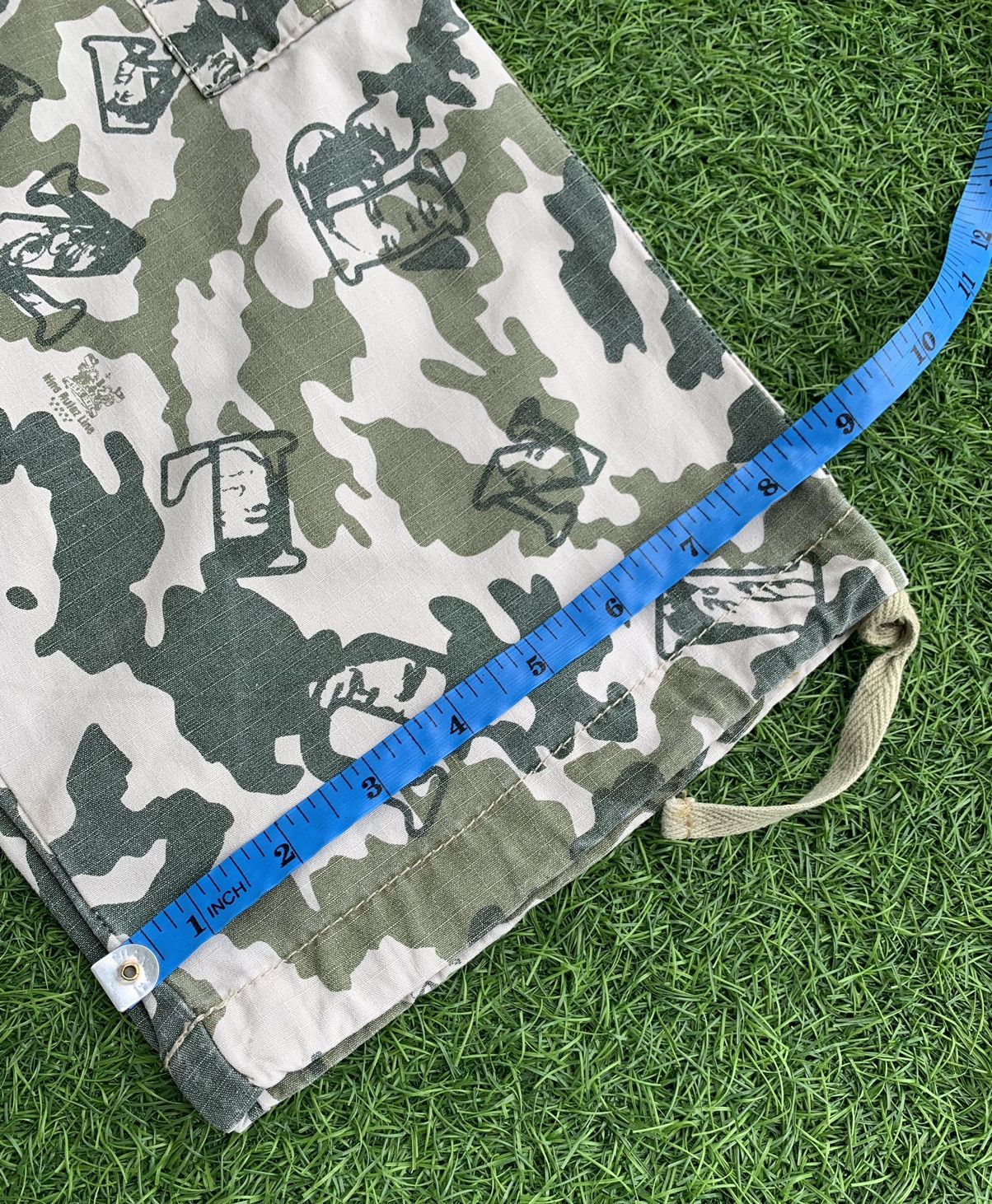 Japanese Brand Japanese Brand Multiple Pocket Printed Cargo Pant Size US 34 / EU 50 - 22 Thumbnail