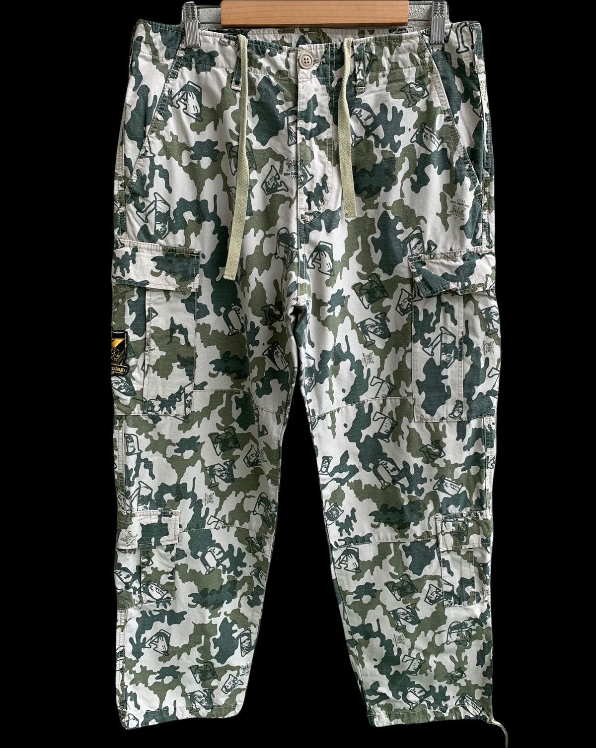 Japanese Brand Japanese Brand Multiple Pocket Printed Cargo Pant Size US 34 / EU 50 - 2 Thumbnail