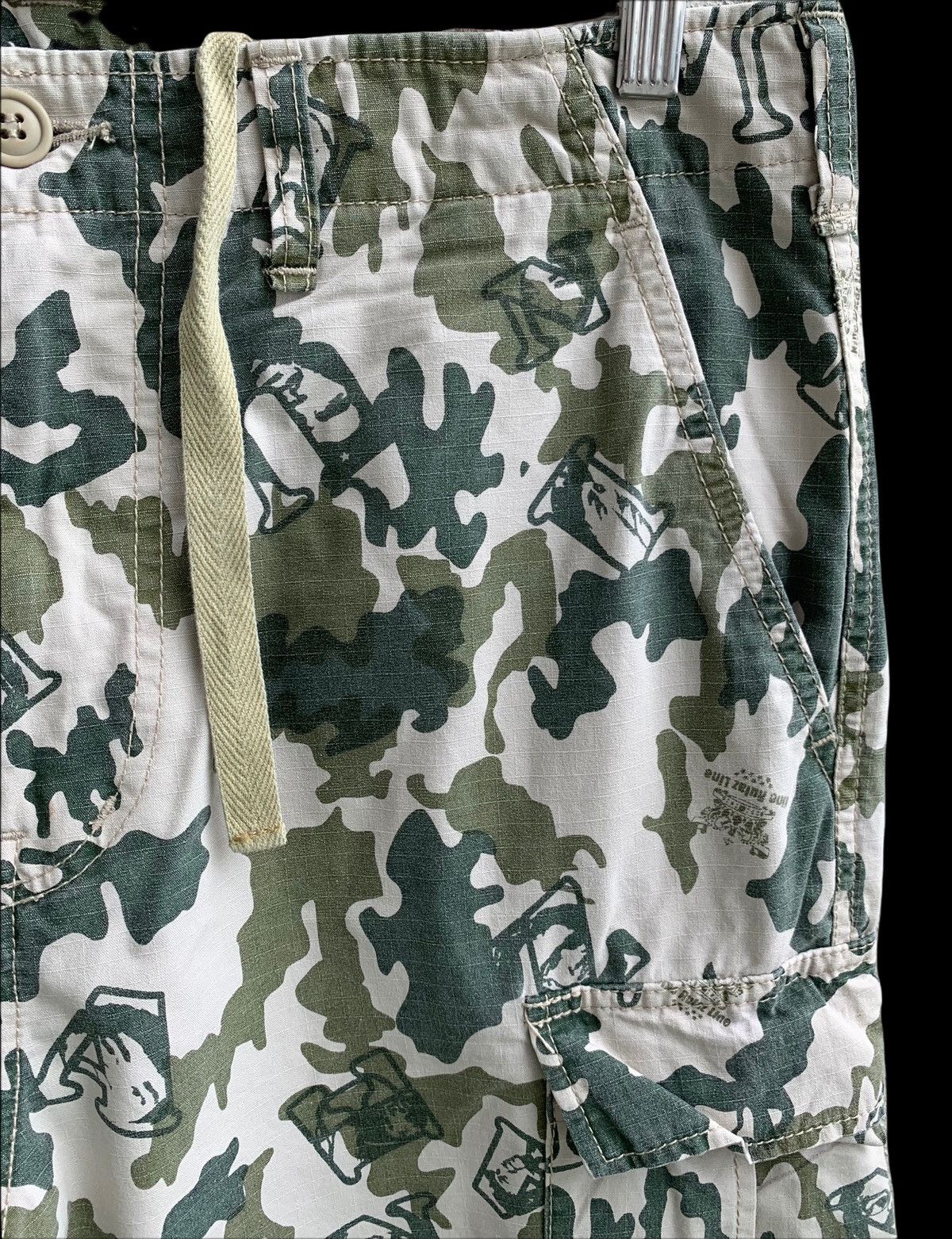Japanese Brand Japanese Brand Multiple Pocket Printed Cargo Pant Size US 34 / EU 50 - 11 Thumbnail