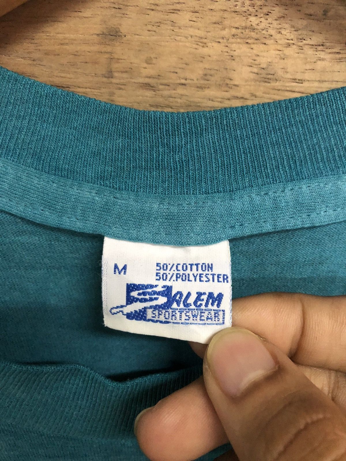 NBA × Salem Sportswear Vintage 90s Charlotte Hornets X NBA Salem Sportswear Tshirt Size US M / EU 48-50 / 2 - 11 Thumbnail