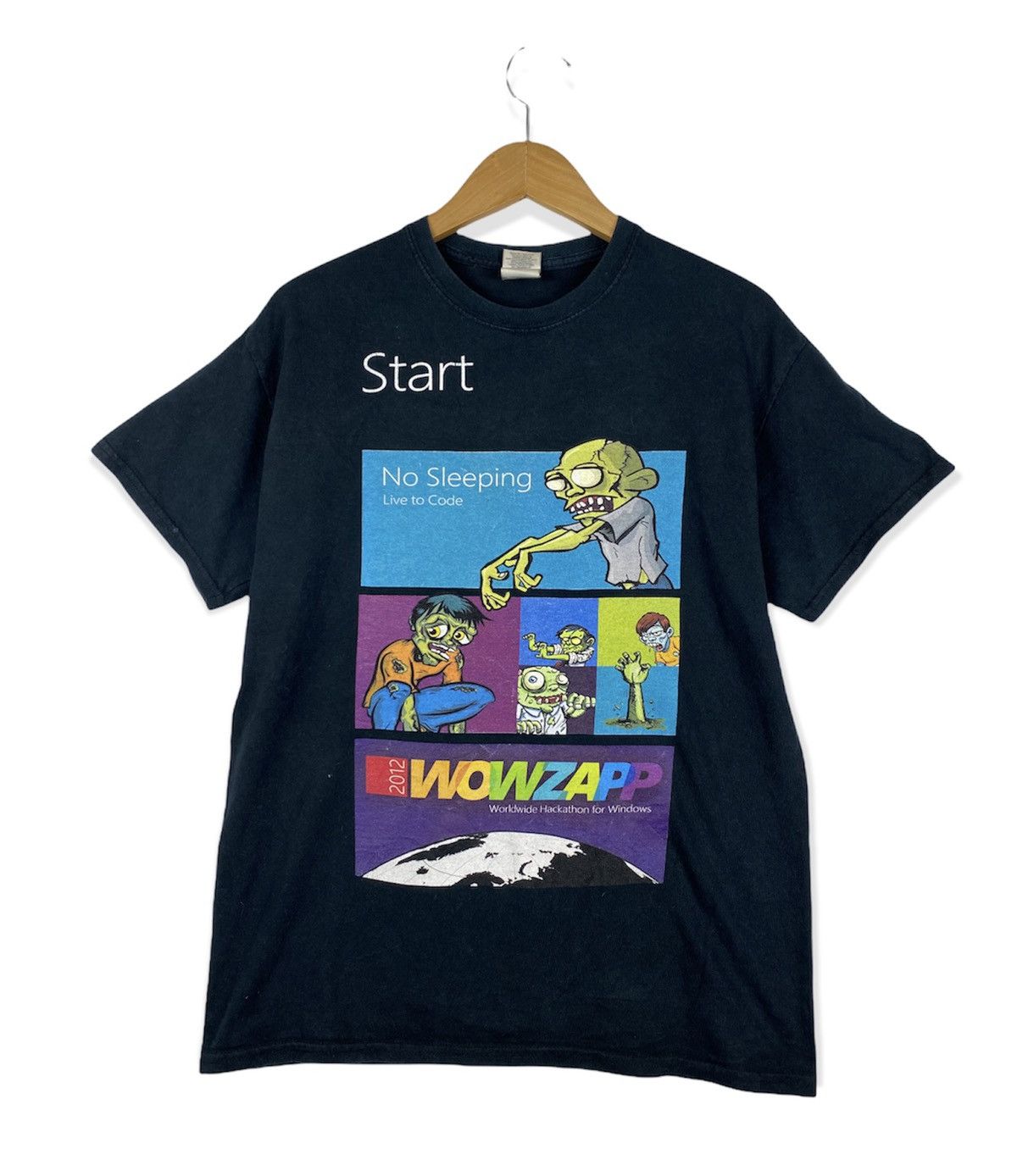 Vintage Microsoft Wowzapp Horror Art Design