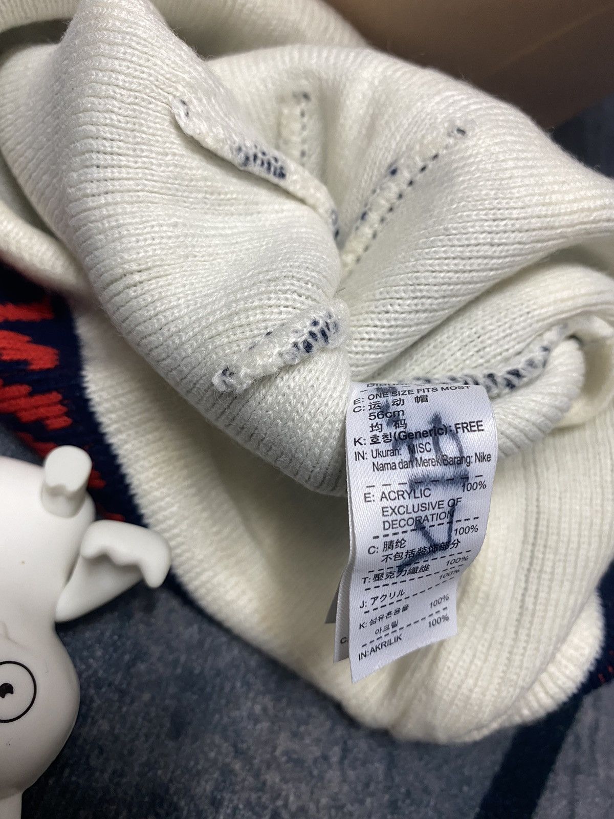 Nike Nike Stripes Beanie Hat Size ONE SIZE - 4 Thumbnail