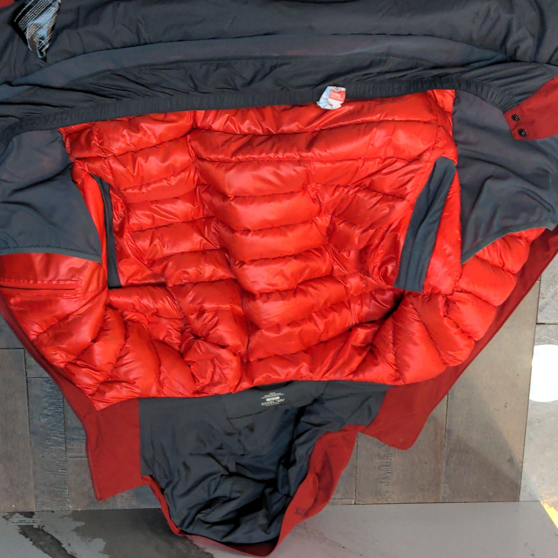 Arc'Teryx Mens ARC'TERYX Fissile Gore-Tex Down Insulated Jacket- | Grailed 