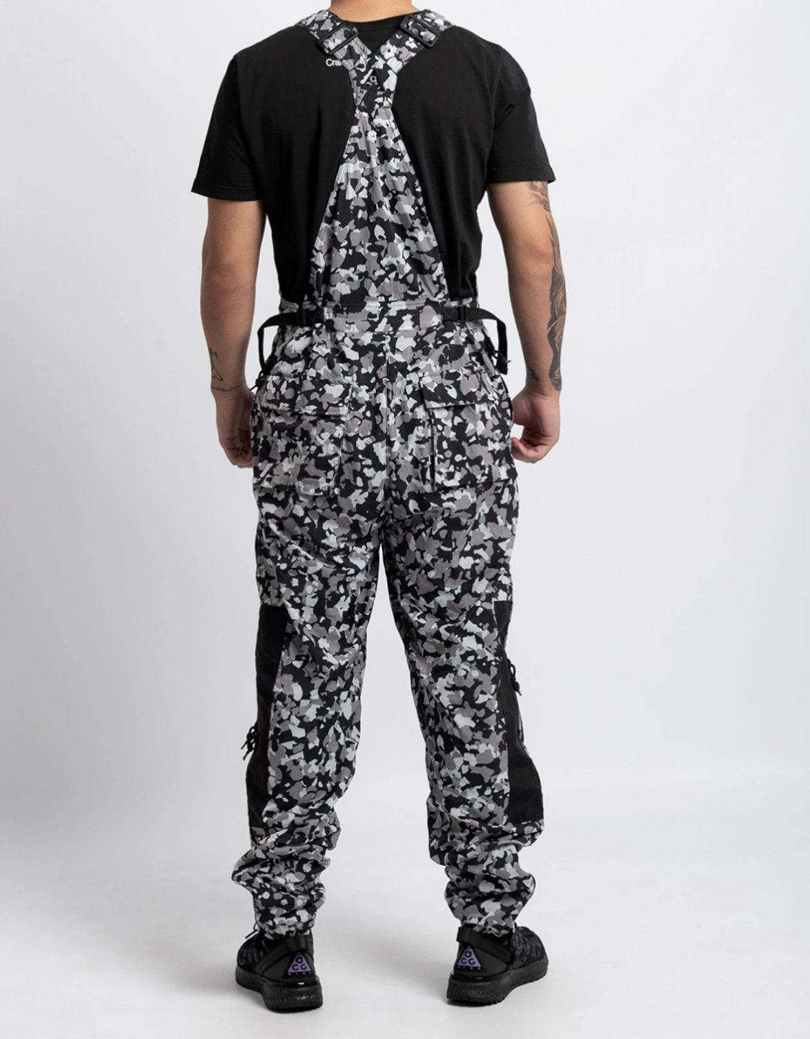 Nike ACG Nike ACG Woven Overall Camo Print Black White Grey size S