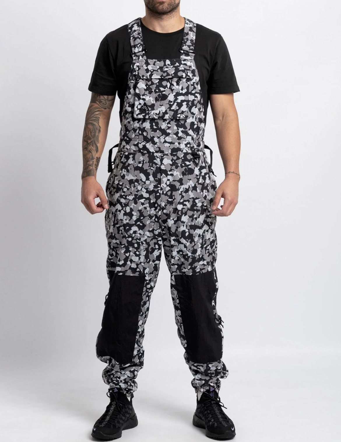 Nike ACG Nike ACG Men's Woven Overalls Nylon Bib Black Size M | Grailed