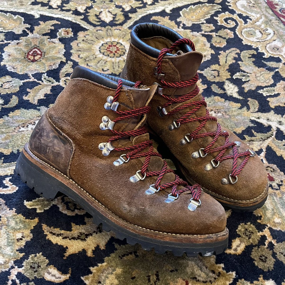 VINTAGE (RARE) DEXTER HIKING BOOT W/ VIBRAM SOLE