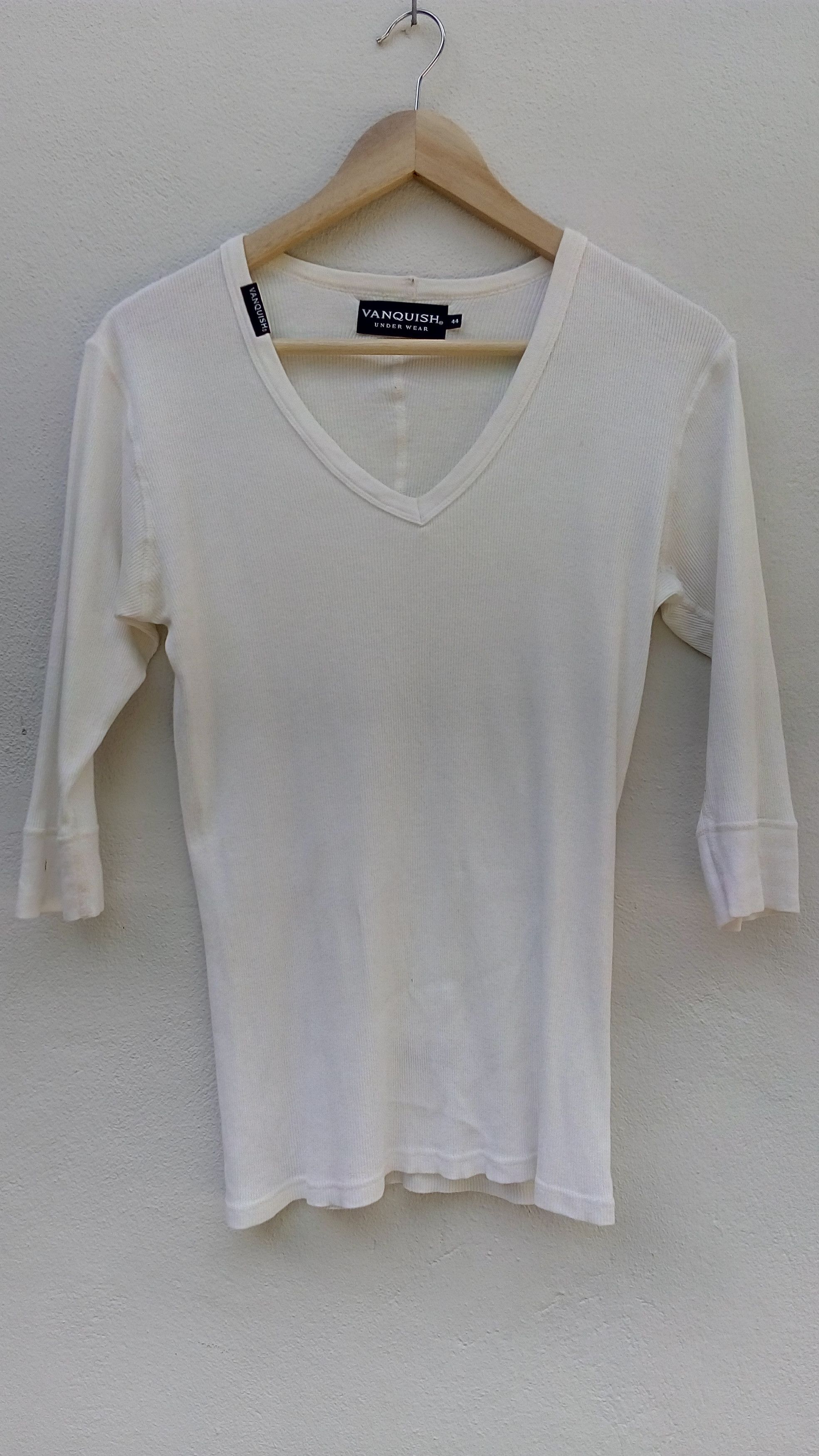 Vanquish Vanquish made in Japan 3/4 sleeves white tee size XS Size US XS / EU 42 / 0 - 1 Thumbnail