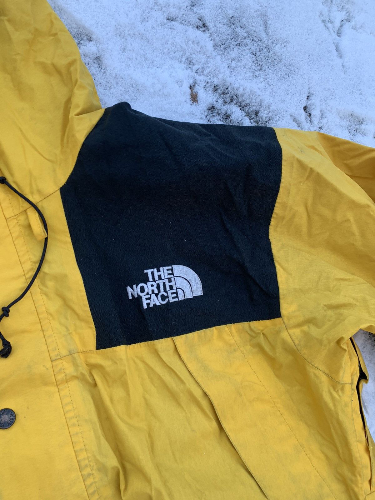 The North Face × Vintage The North Face vintage mountain jacket gore tex yellow Size US L / EU 52-54 / 3 - 8 Thumbnail
