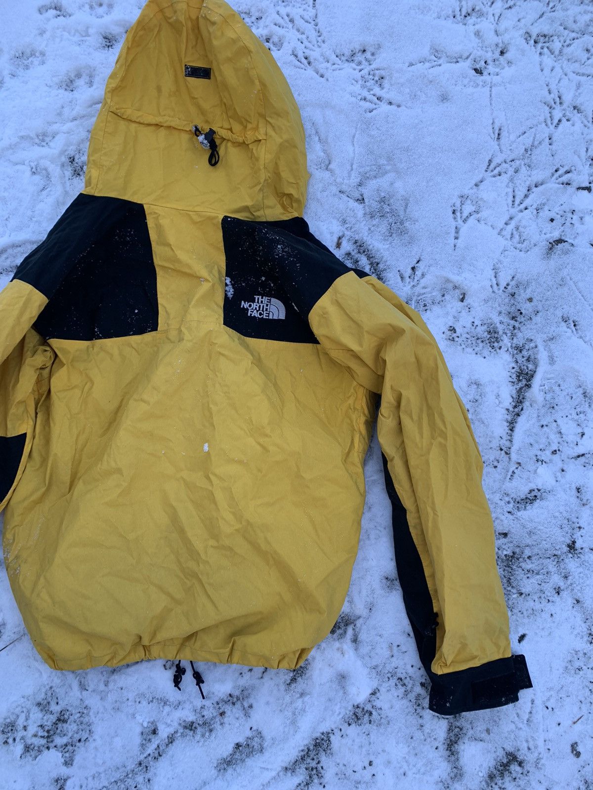 The North Face × Vintage The North Face vintage mountain jacket gore tex yellow Size US L / EU 52-54 / 3 - 18 Thumbnail
