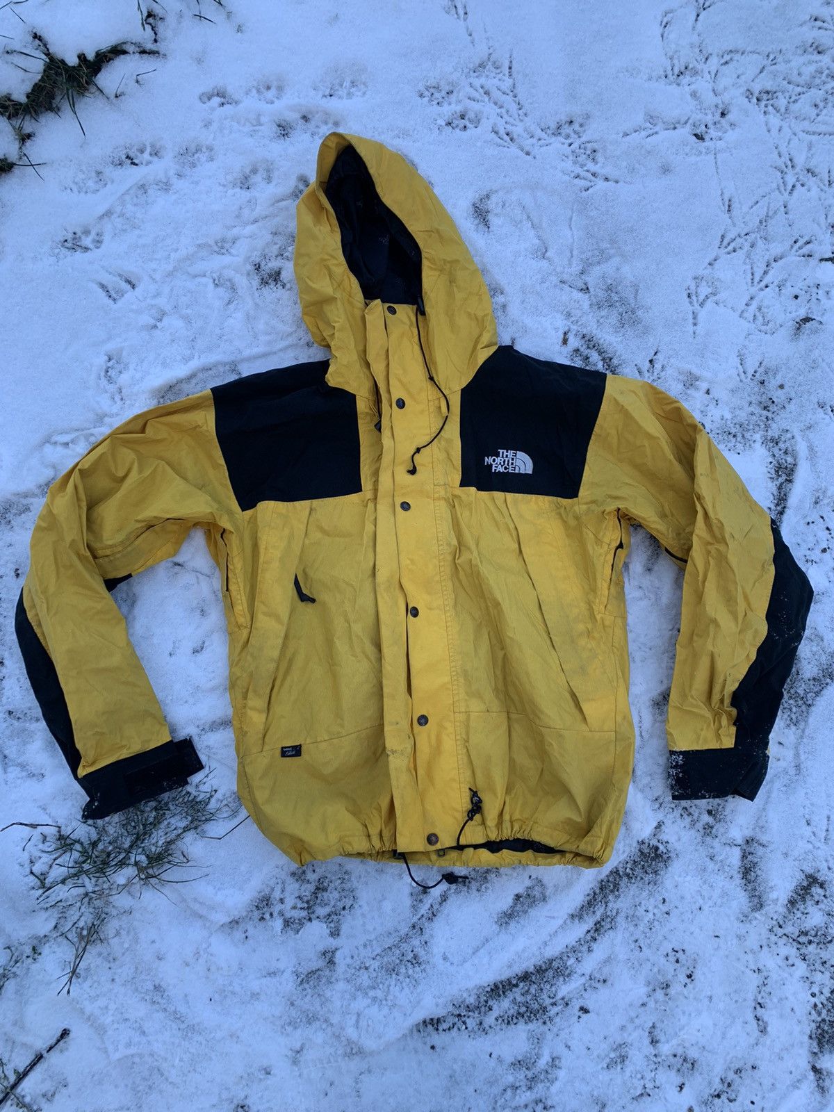 The North Face × Vintage The North Face vintage mountain jacket gore tex yellow Size US L / EU 52-54 / 3 - 4 Thumbnail
