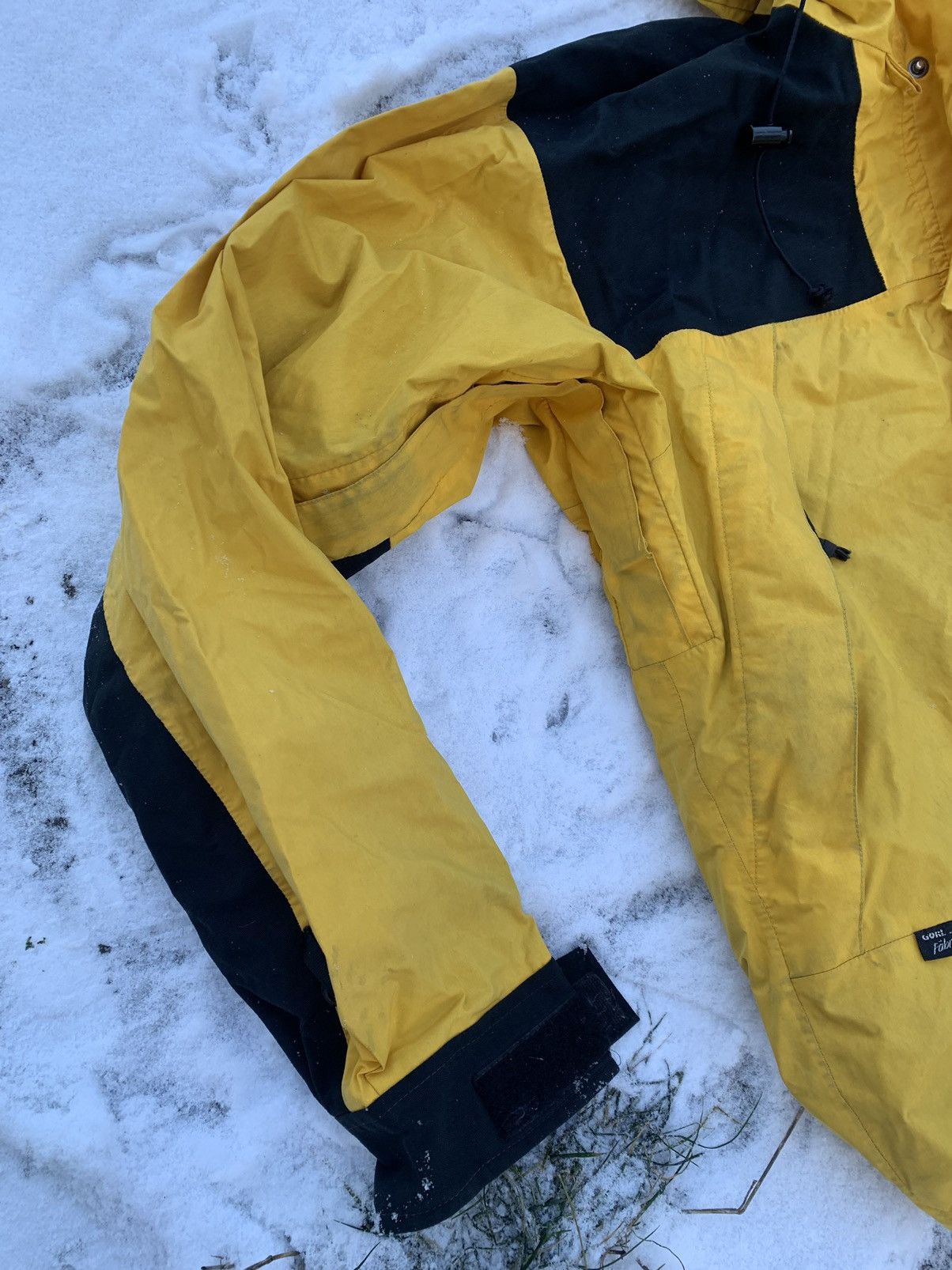 The North Face × Vintage The North Face vintage mountain jacket gore tex yellow Size US L / EU 52-54 / 3 - 13 Thumbnail