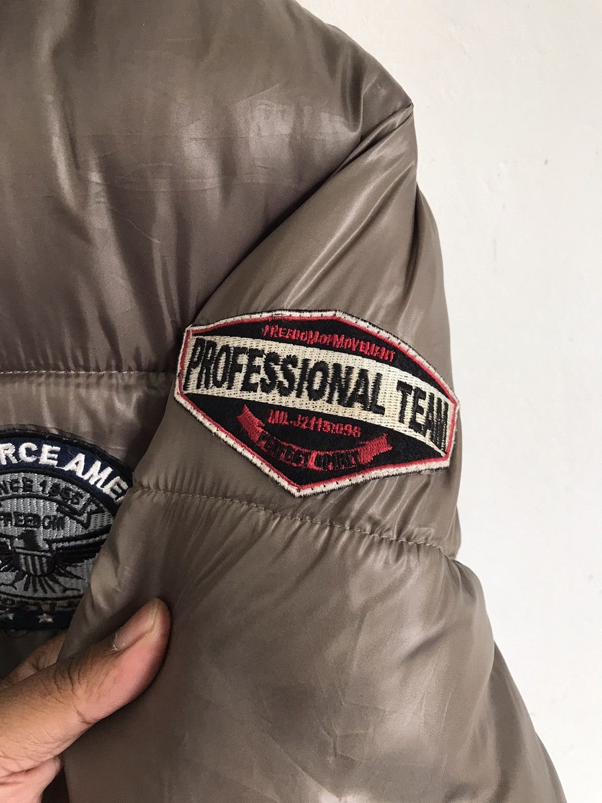 Alpha Industries Vintage Grow Sord Military Puffer Patch Jacket Size US M / EU 48-50 / 2 - 5 Thumbnail